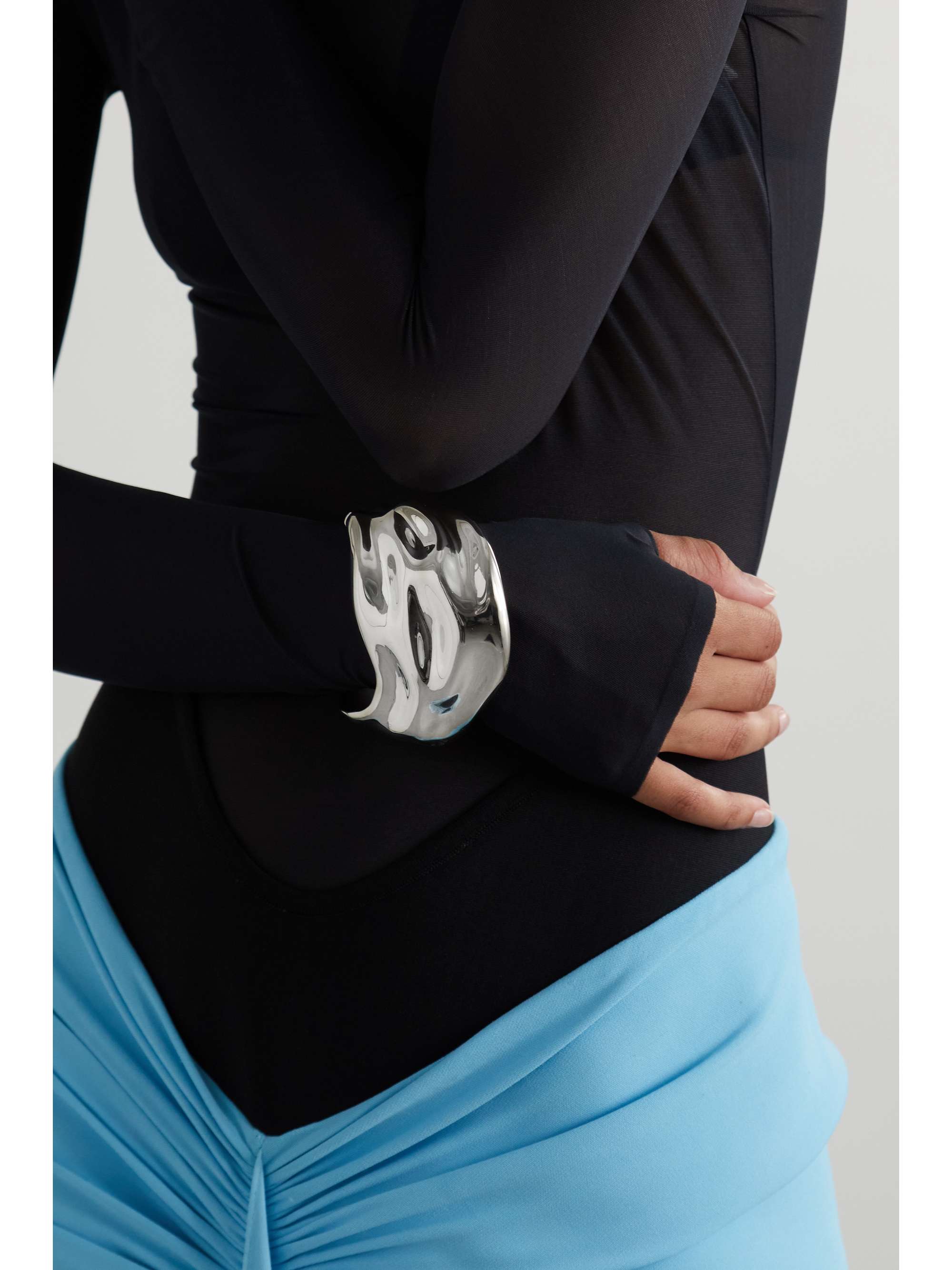 ALAÏA Silvertone cuff NETAPORTER