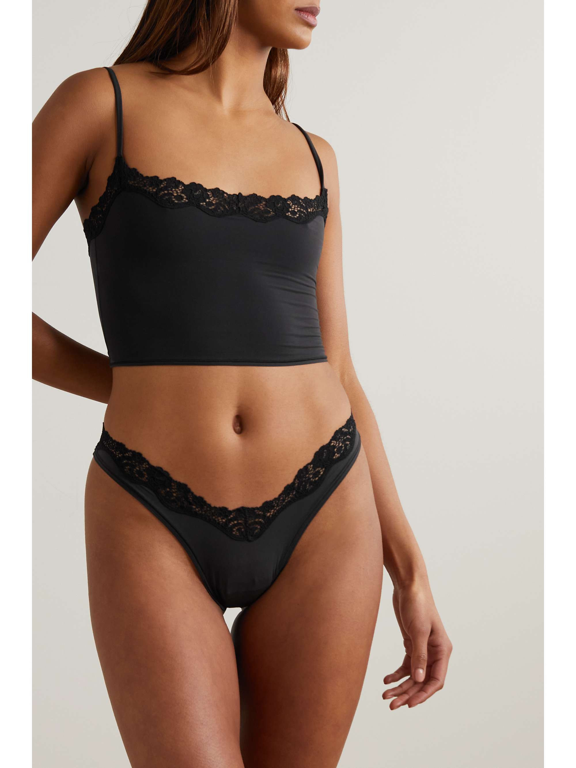 Skims Fits Everybody Crossover Bralette In Onyx