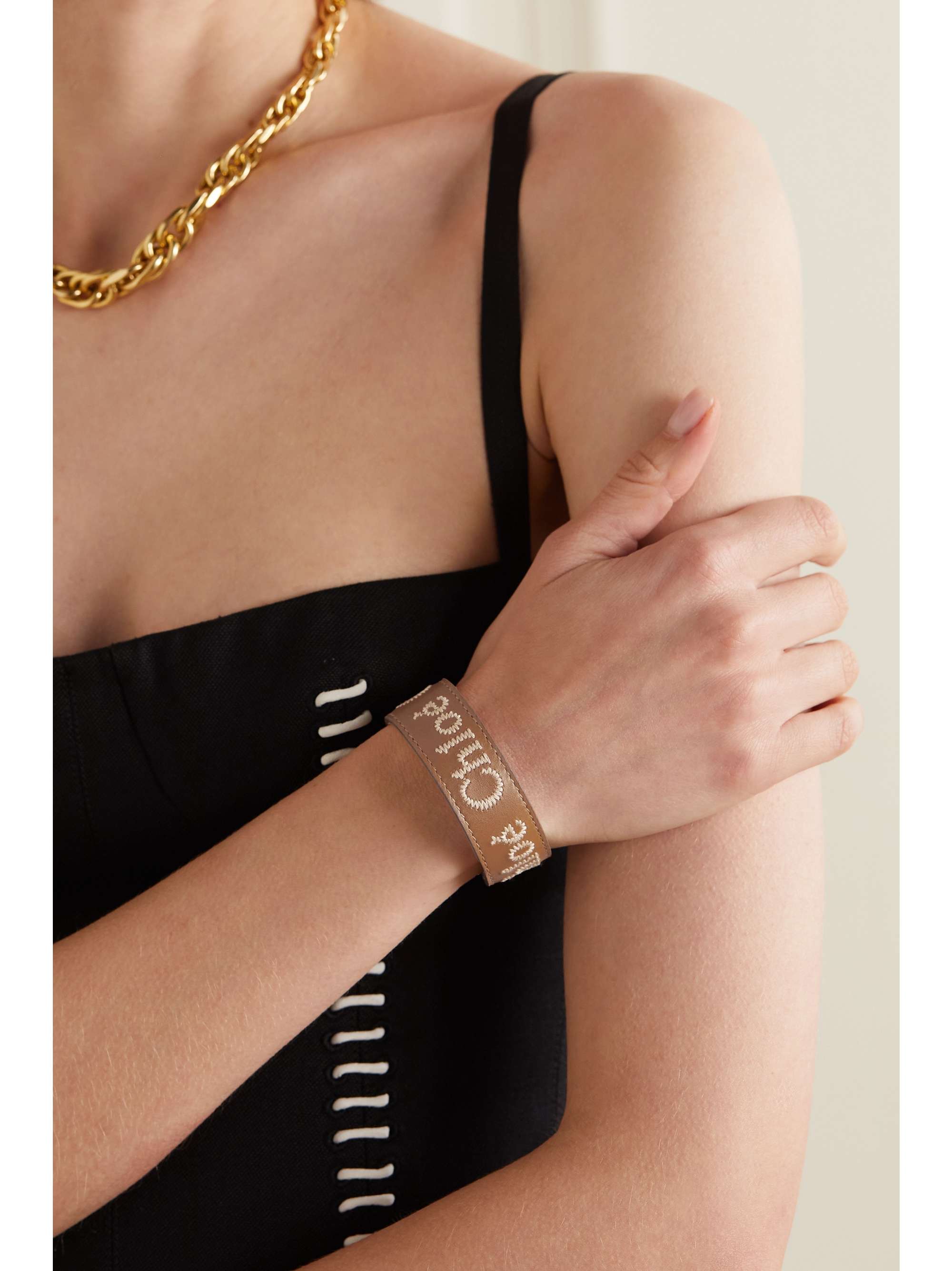 CHLOÉ Woody embroidered leather and gold-tone bracelet