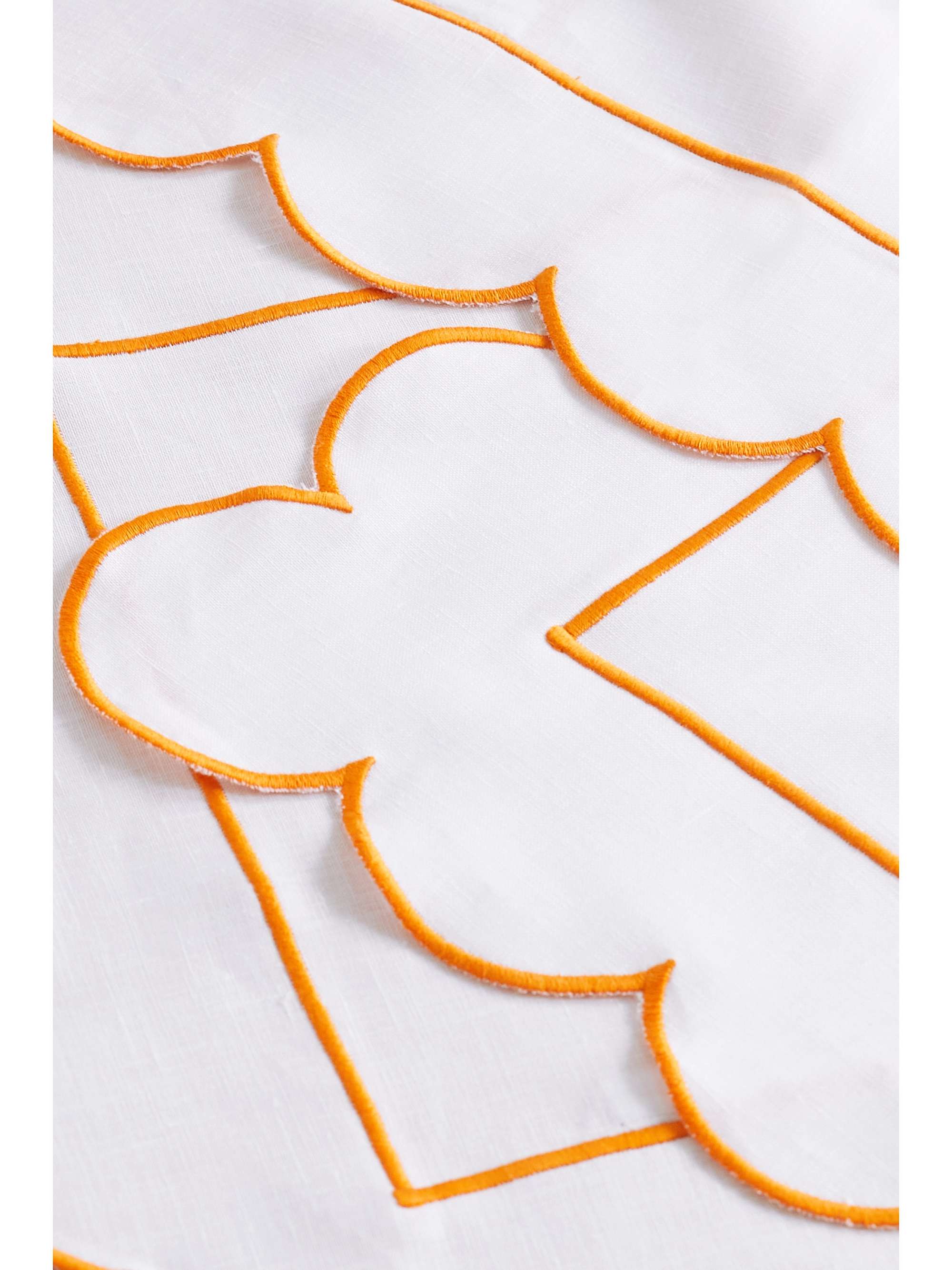 ANGELA WICKSTEAD Diletta set of four scalloped embroidered linen placemats