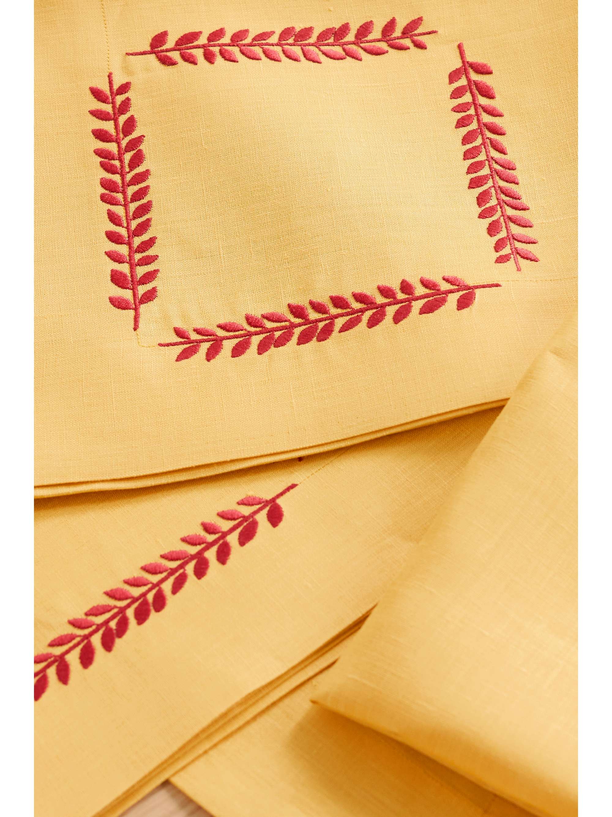 ANGELA WICKSTEAD Set of four embroidered linen napkins