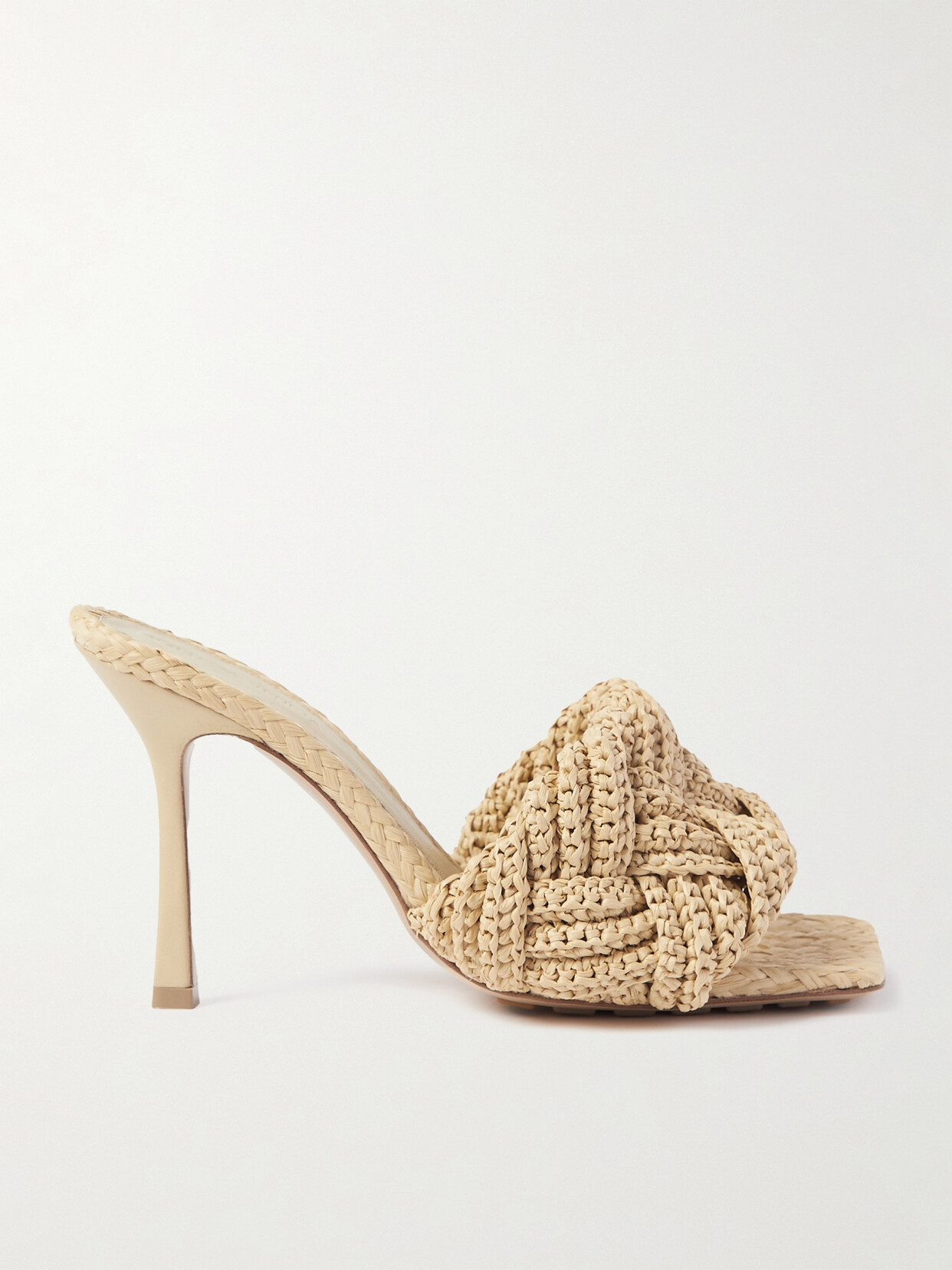 Bottega Veneta Lido Intrecciato-woven Raffia Heeled Mules In Beige
