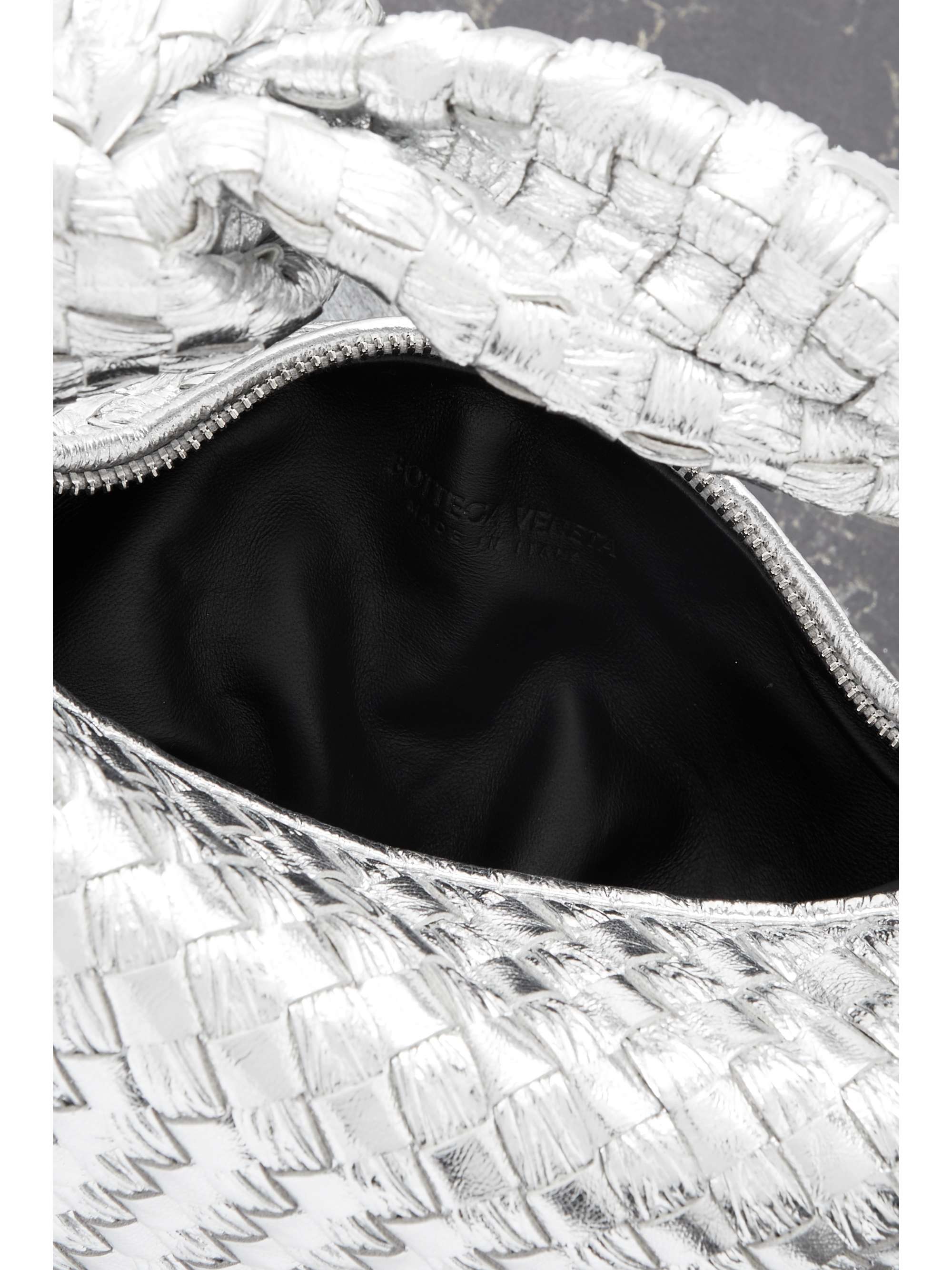 BOTTEGA VENETA Jodie 结饰 Intrecciato 皮革迷你手提包
