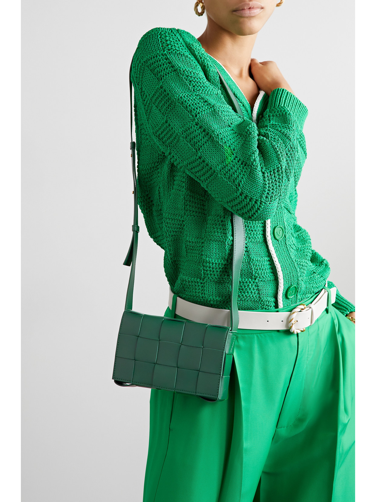 Bottega Veneta Cassette Small Intrecciato Leather Shoulder Bag In Green
