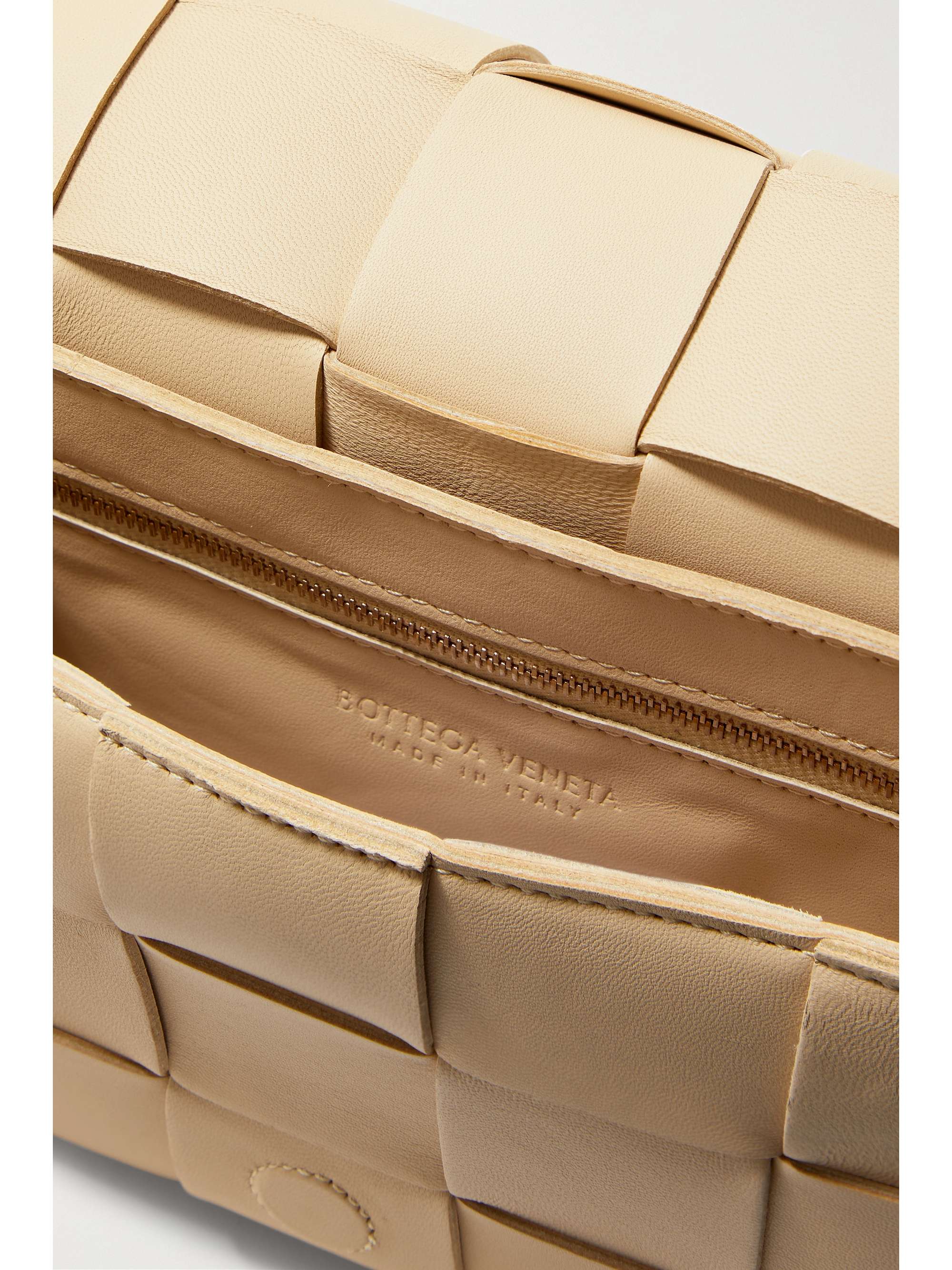 BOTTEGA VENETA Cassette intrecciato leather shoulder bag
