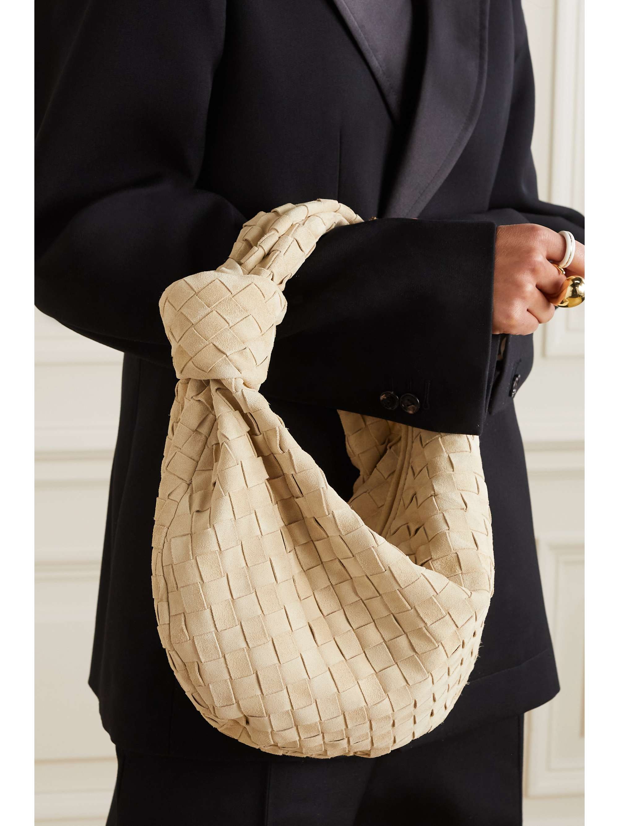 BOTTEGA VENETA Jodie Teen Tote aus Intrecciato-Leder mit Knoten