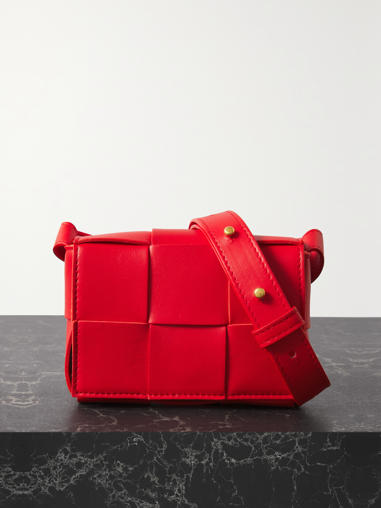 Bottega Veneta - Cassette Mini Intrecciato Leather Shoulder Bag - Red