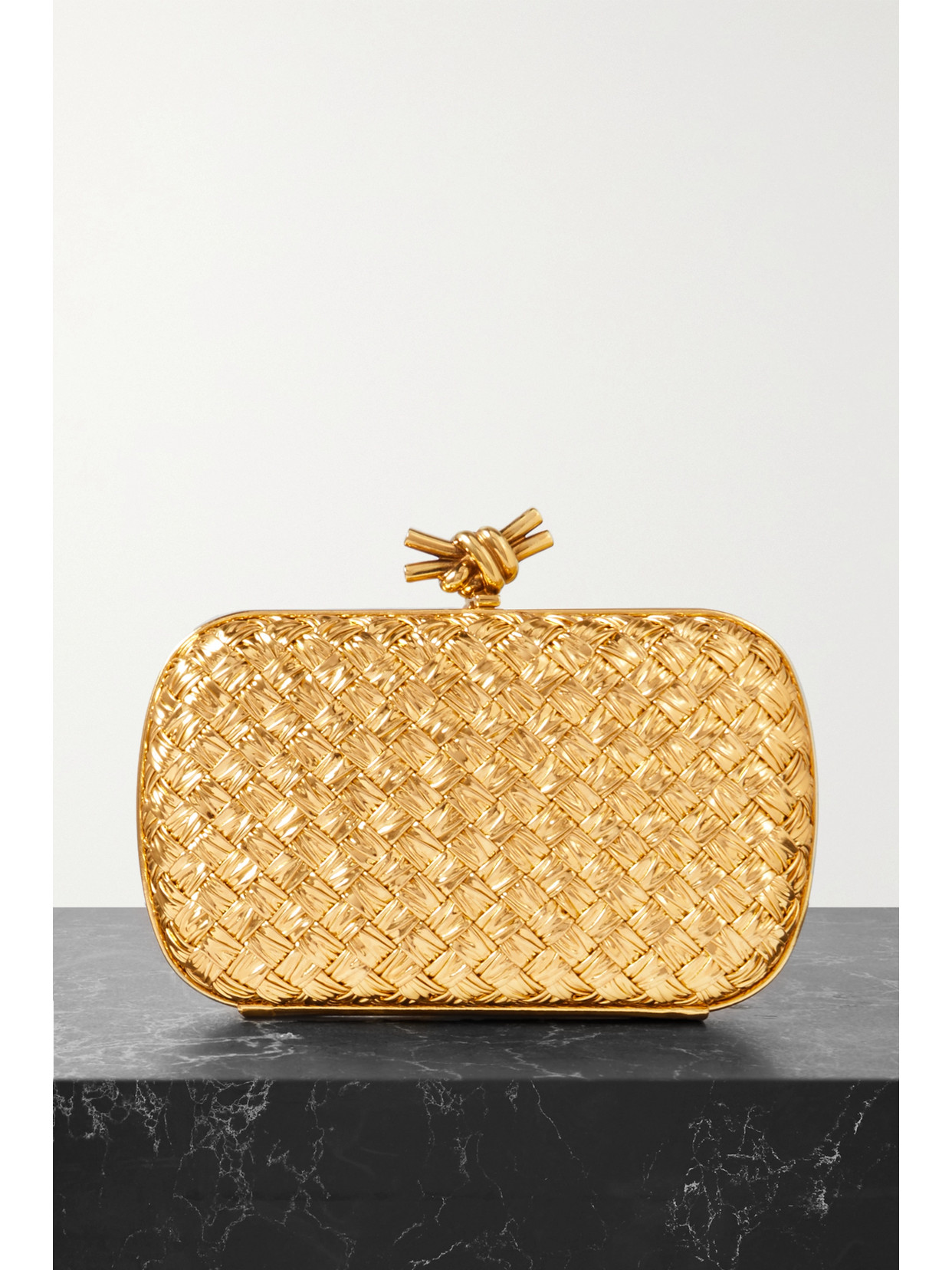 Bottega Veneta Knot Intrecciato Metallic Leather Clutch In Gold