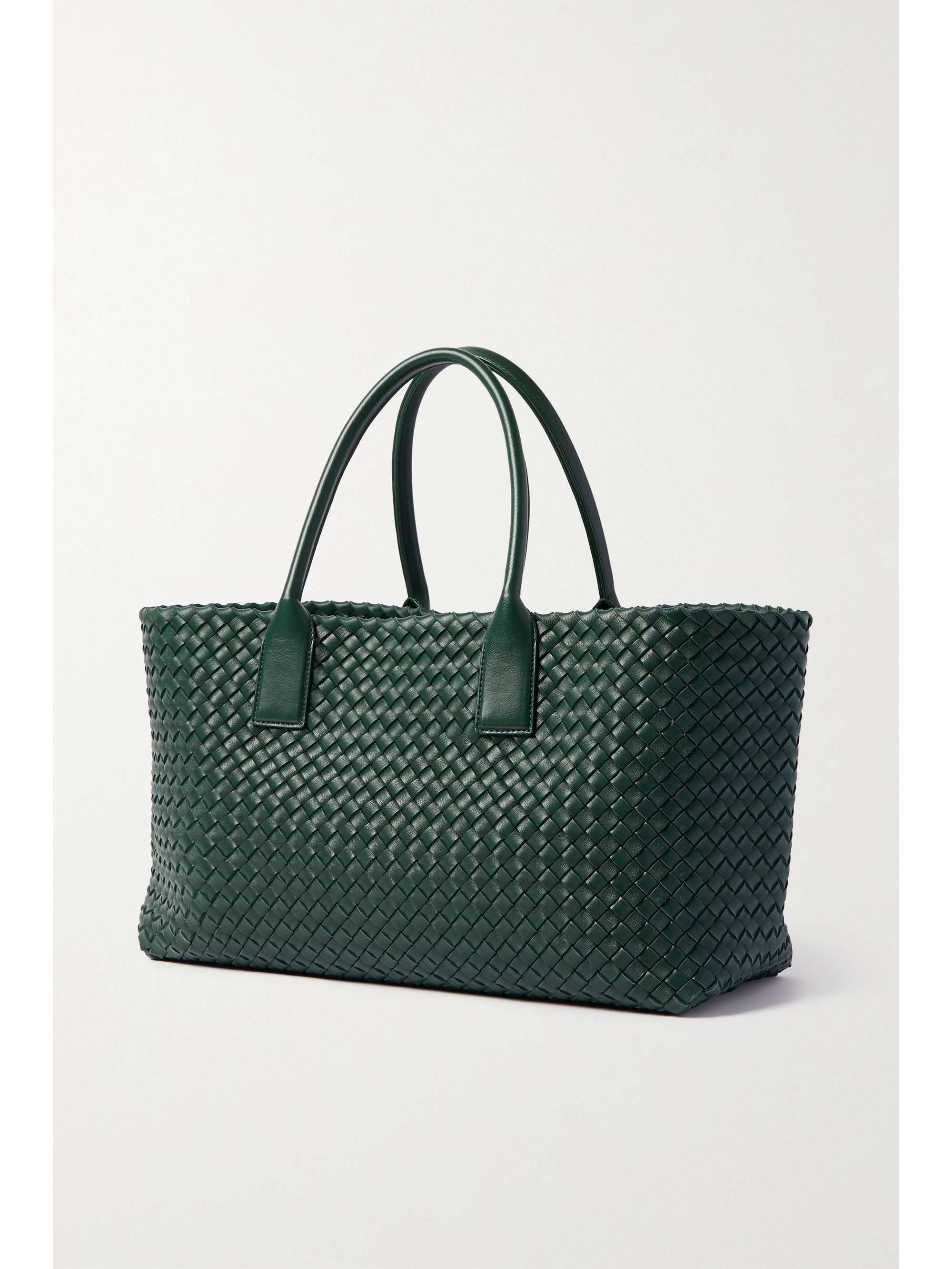 BOTTEGA VENETA Cabat medium intrecciato leather tote