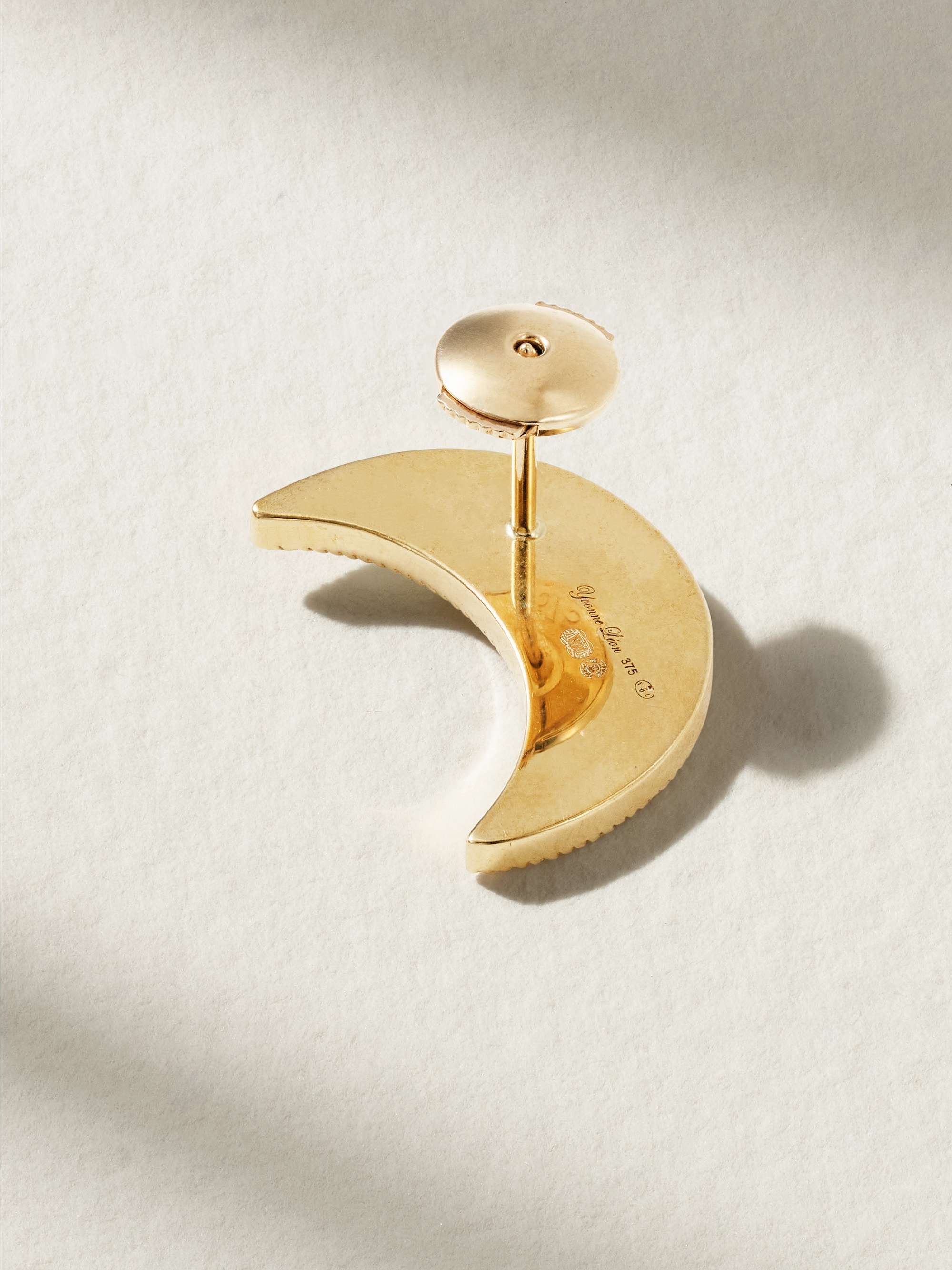 YVONNE LÉON 9-karat gold, mother-of-pearl and diamond single earring