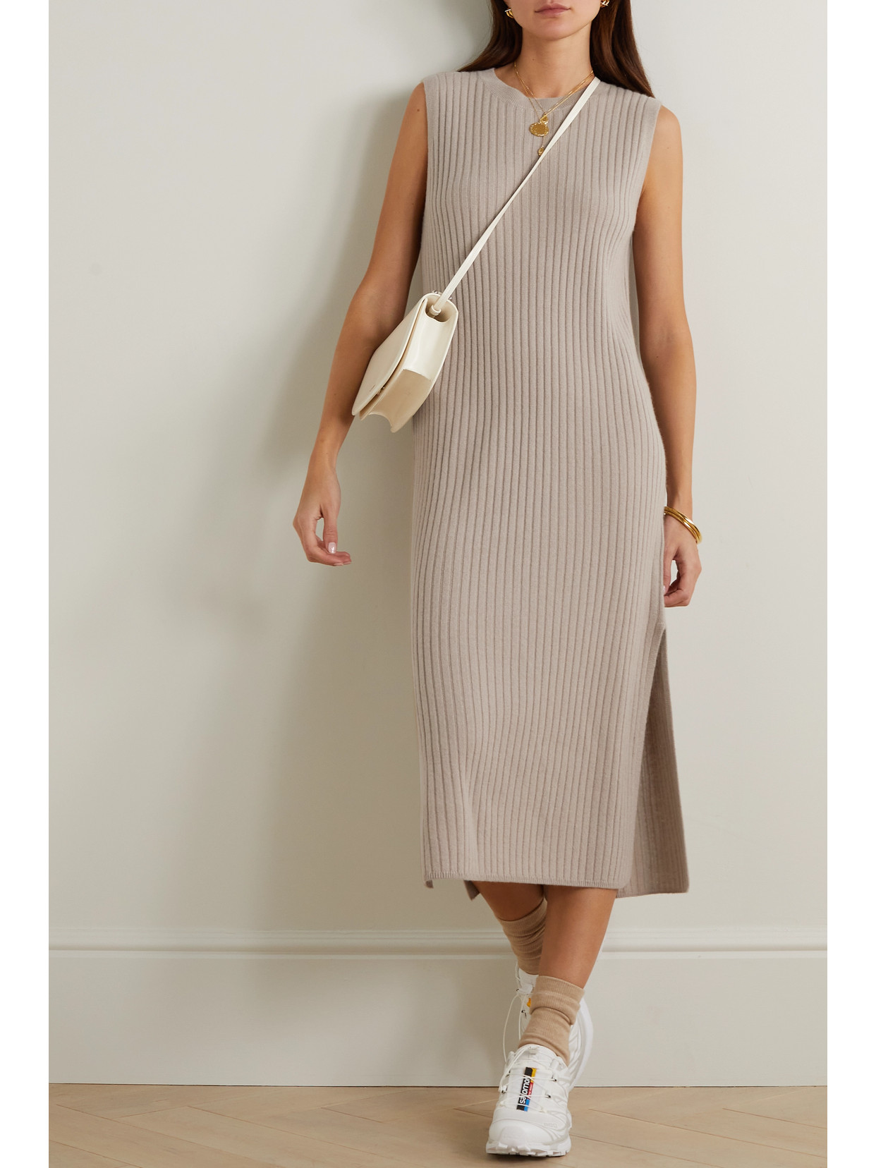 Allude Ribbed Cashmere Midi Dress In Brown