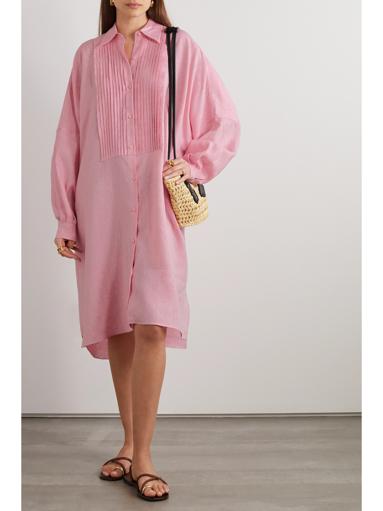 Shop Loro Piana Jeri Pleated Linen Dress In Pink