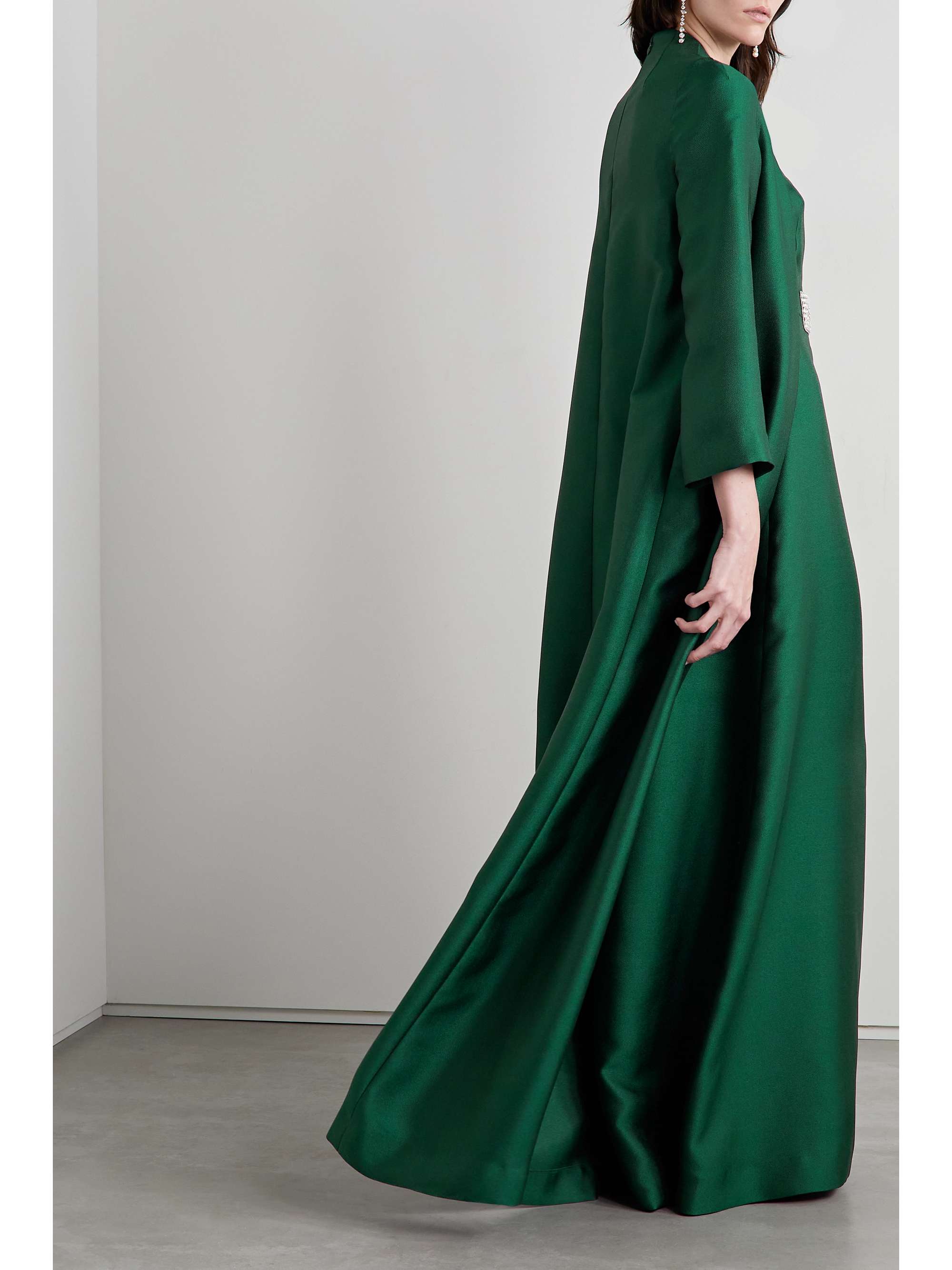 REEM ACRA 레이어드 크리스털 장식 그랑 드 푸드르 가운