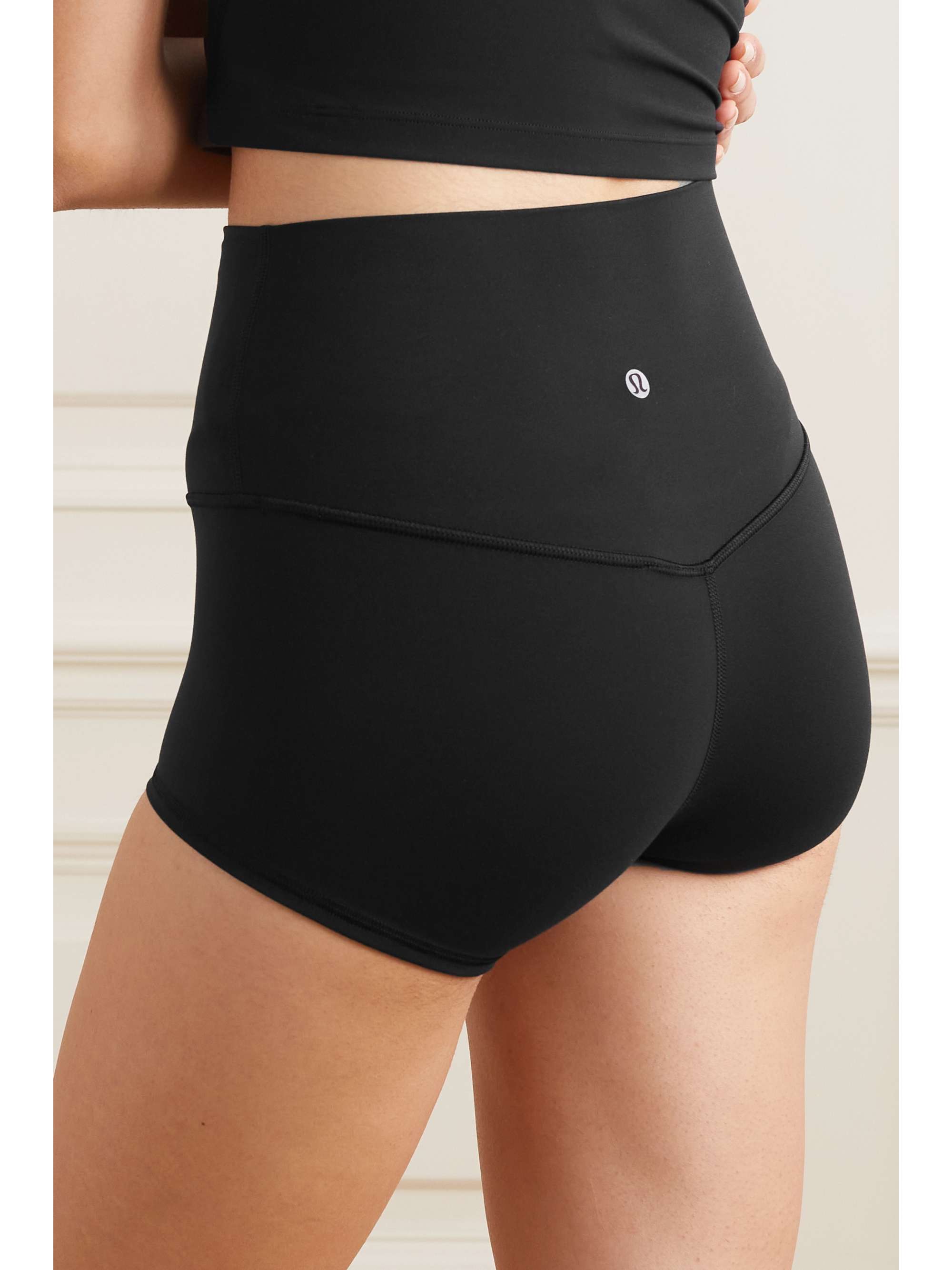 LULULEMON 