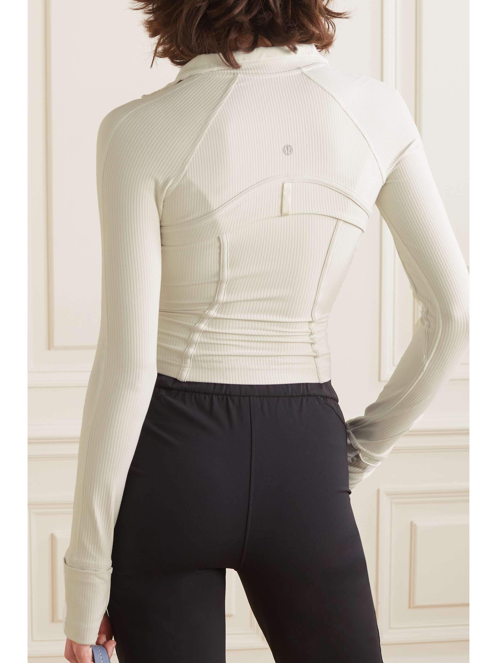 LULULEMON 