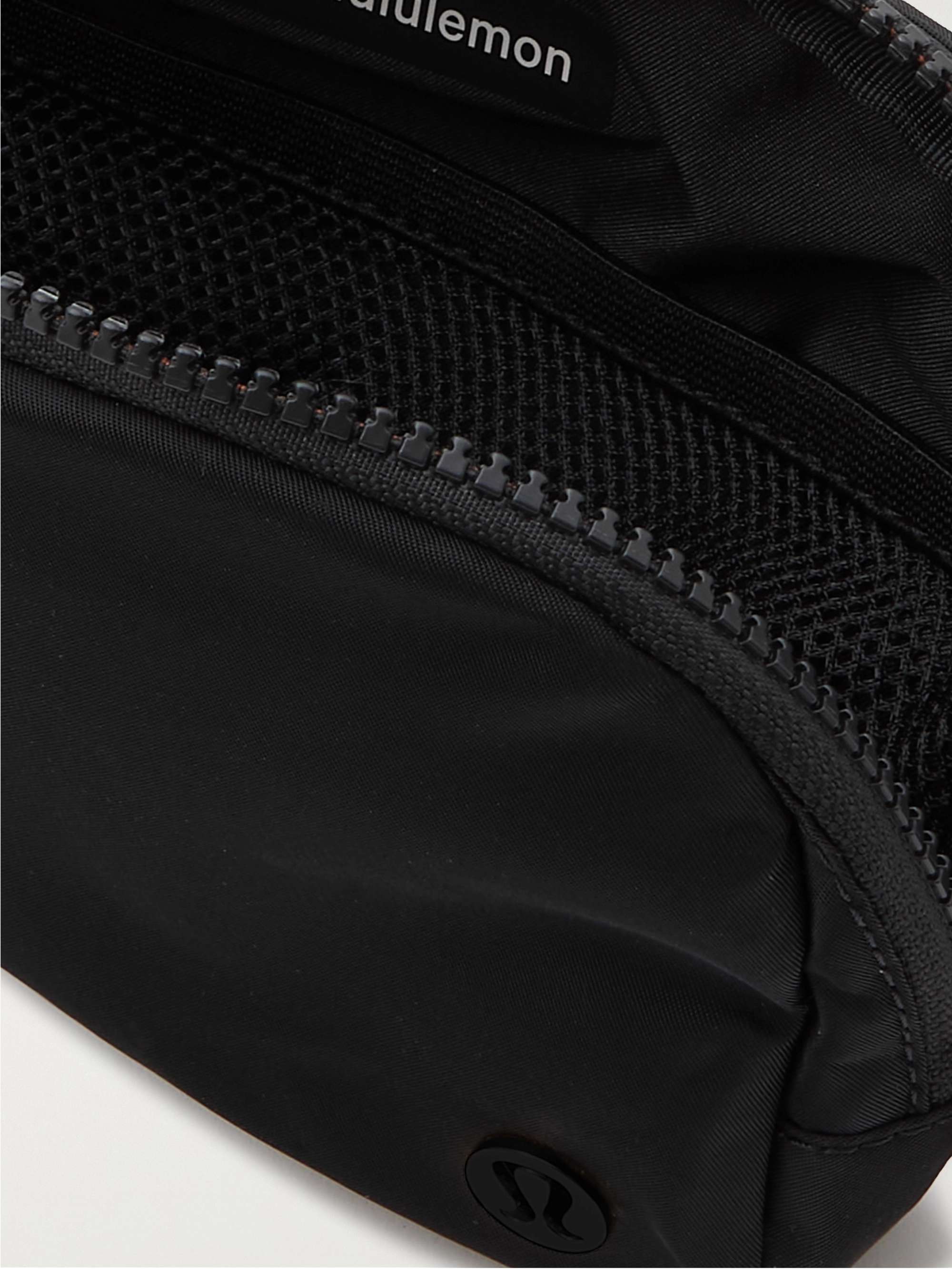LULULEMON Everywhere shell belt bag