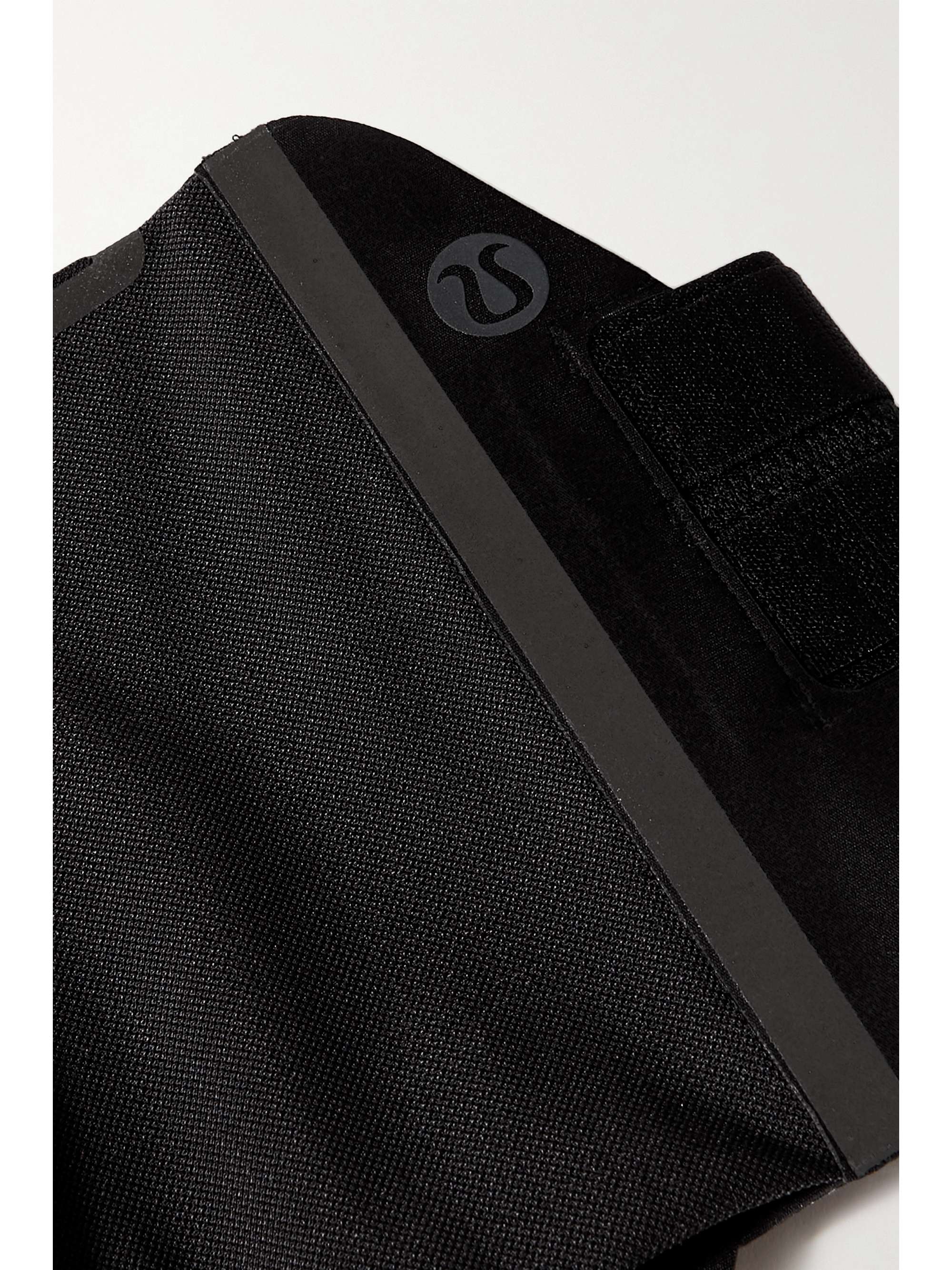 LULULEMON 