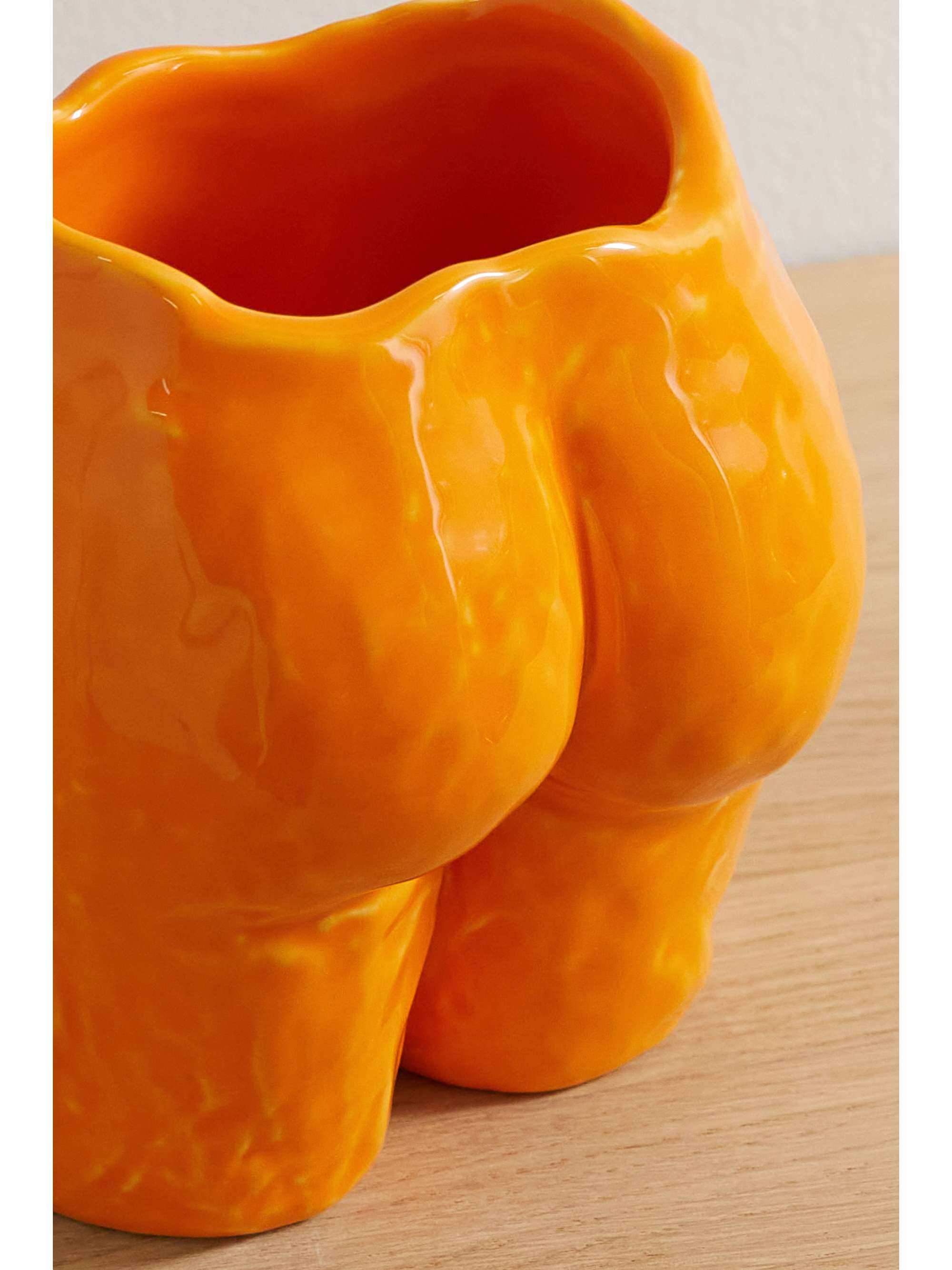 ANISSA KERMICHE Popotin ceramic pot