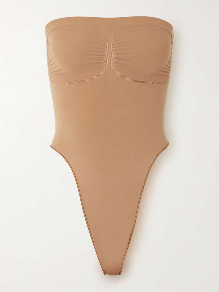 Skims Seamless Sculpt Strapless Thong Bodysuit - Sienna