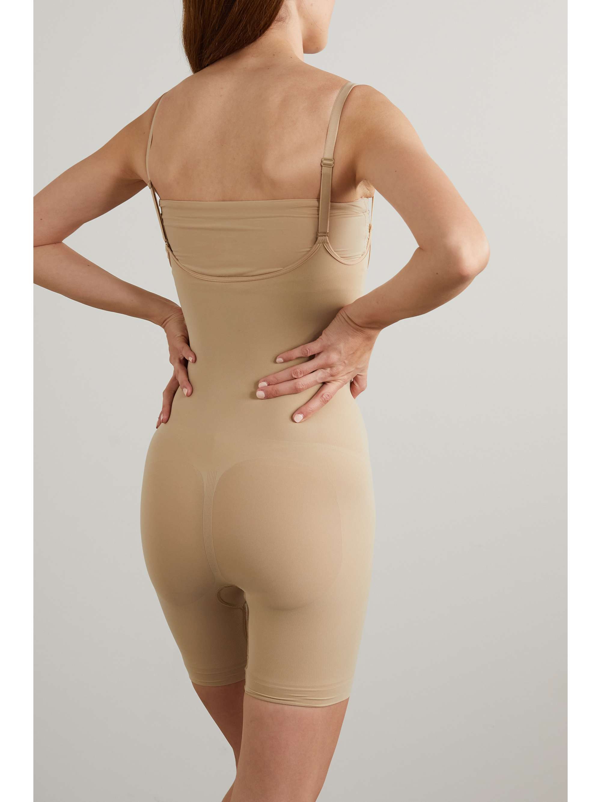 SKIMS Seamless Sculpt Shapewear Open Bust Shortie bodysuit Clay NET