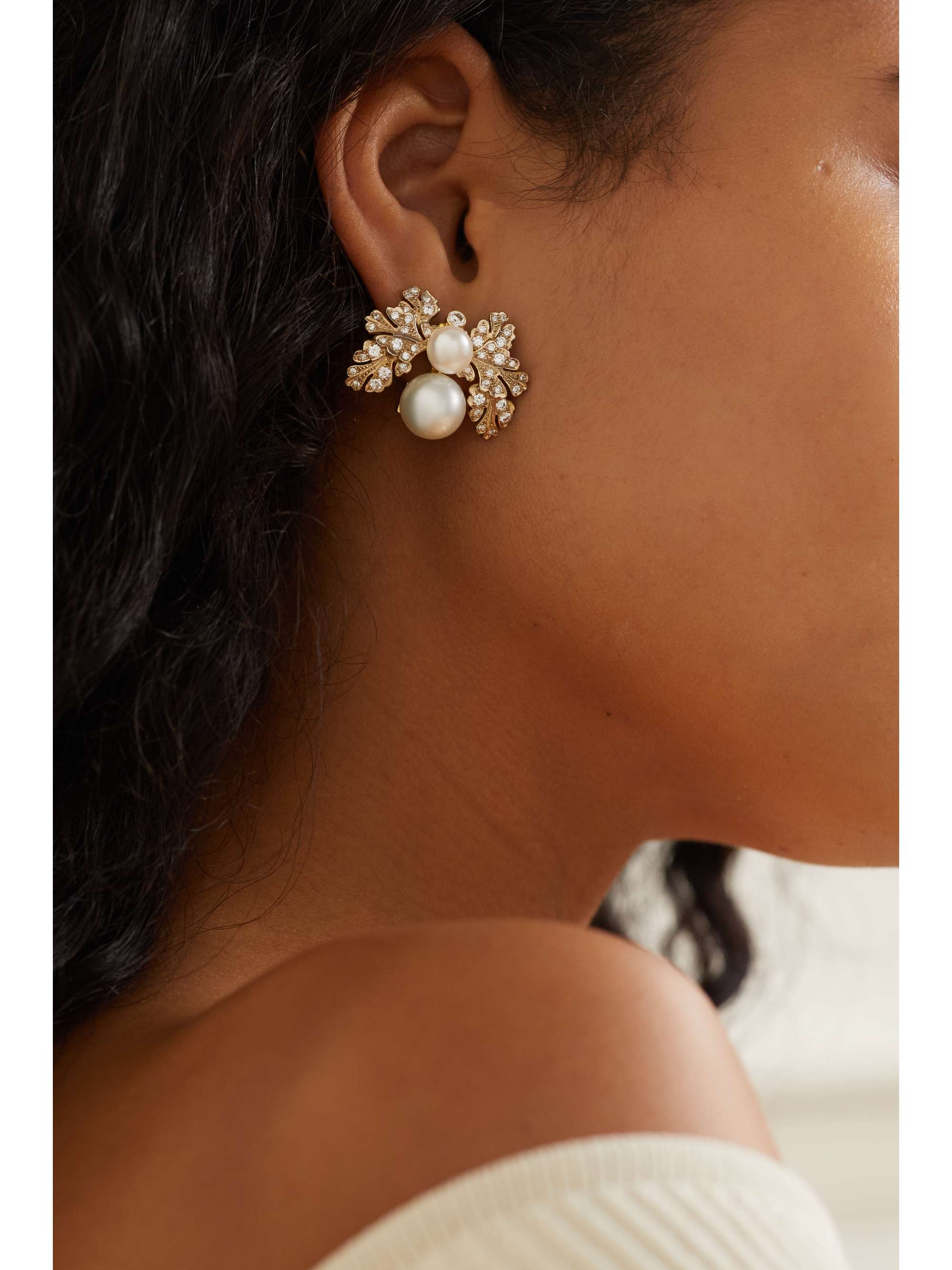 ELIZABETH GAGE 18karat rose and yellow gold, pearl and diamond clip