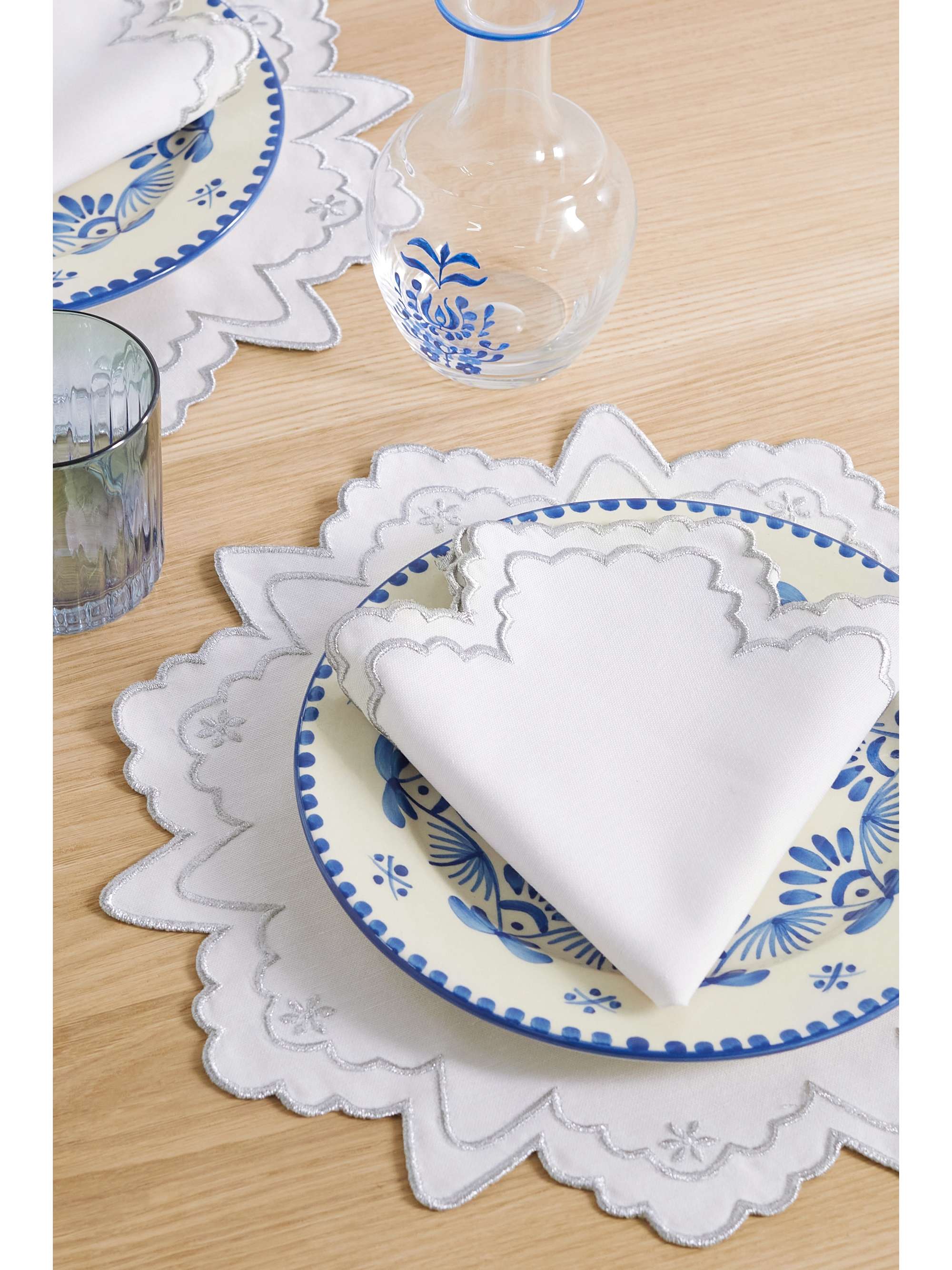 MRS. ALICE Snowflake set of four embroidered cotton napkins and placemats NETAPORTER
