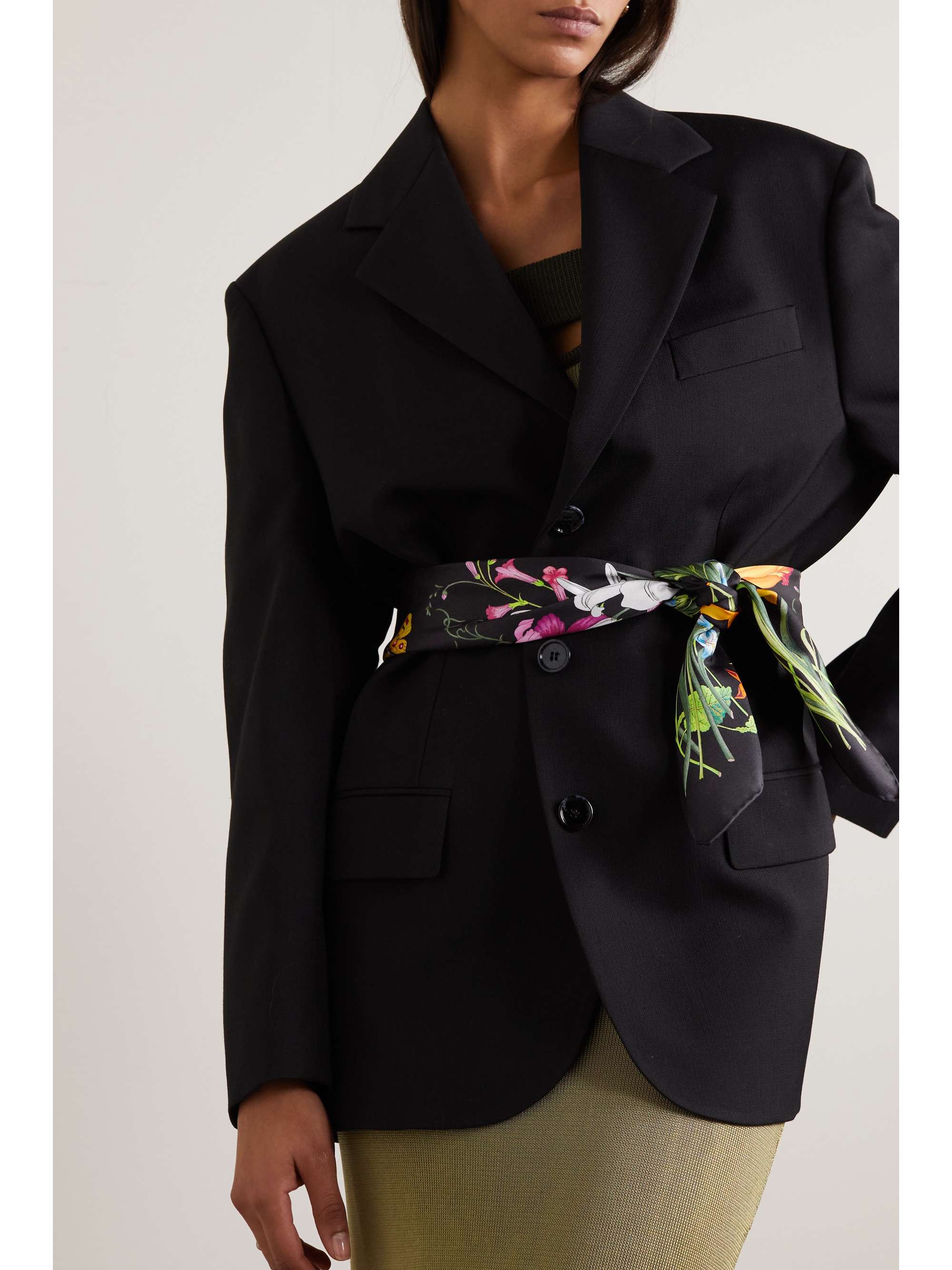 GUCCI Fly Flora Tuch aus Seiden-Twill mit Blumenprint