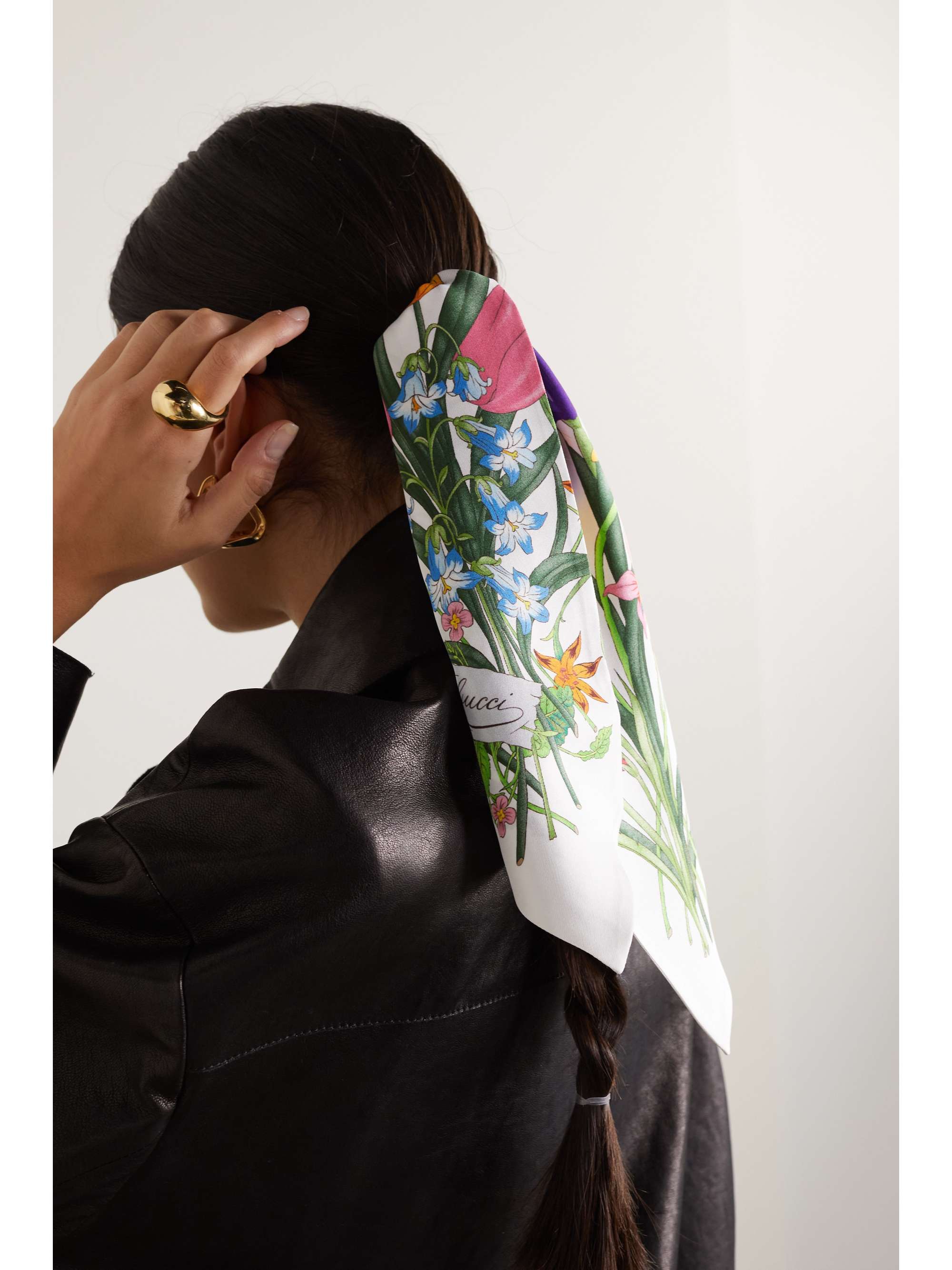 GUCCI Petit Fly Flora floral-print silk scarf