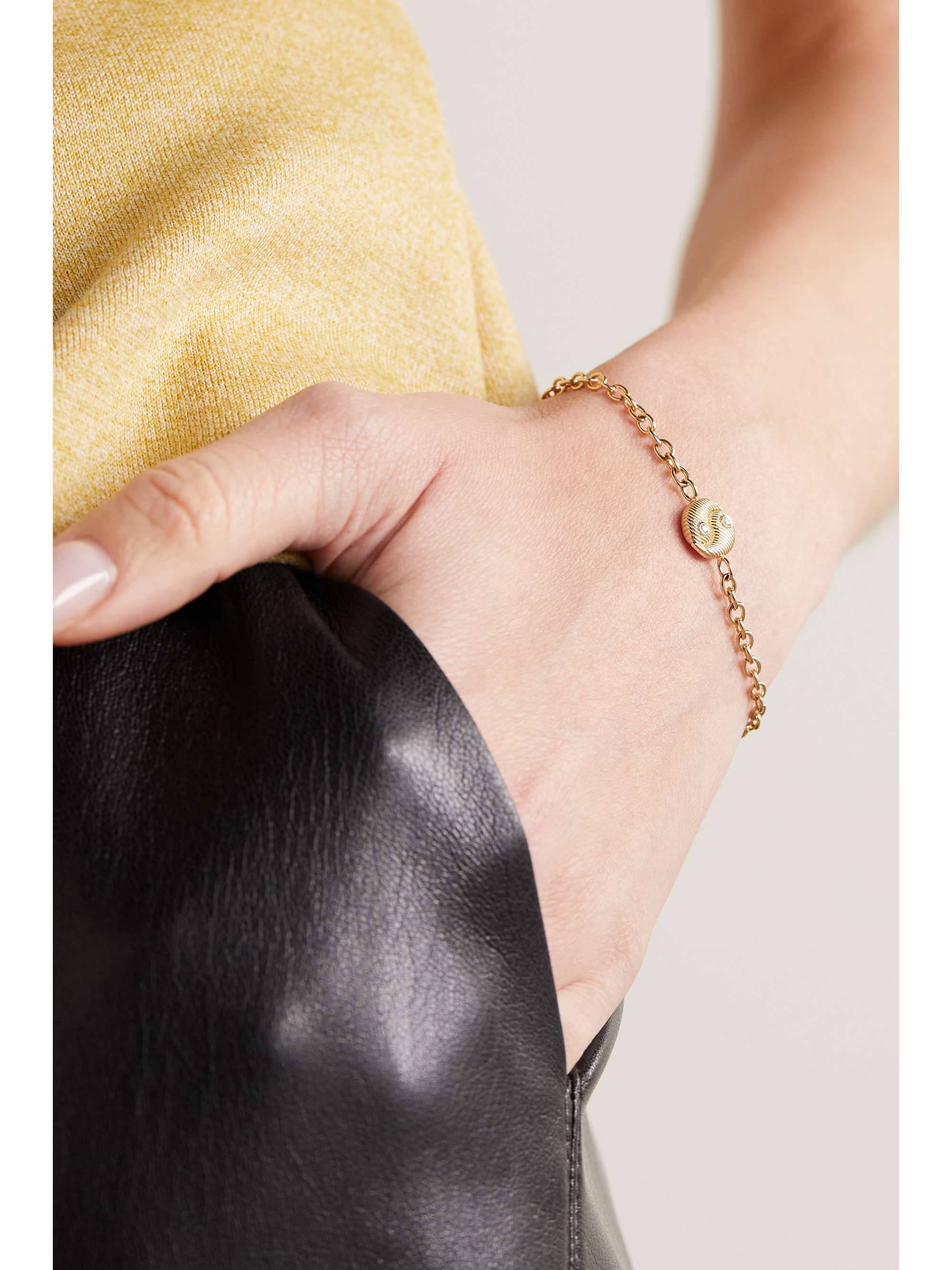 RETROUVAÍ Mini Yin Yang 14-karat gold diamond bracelet