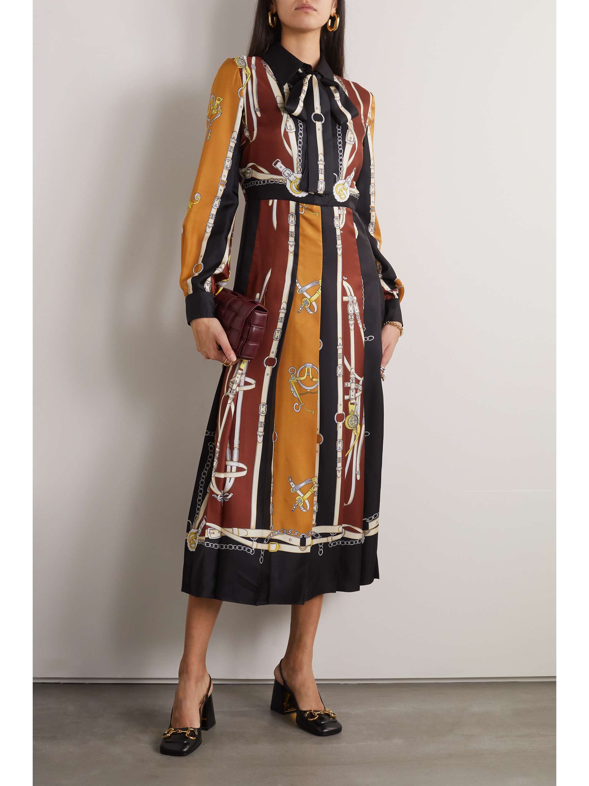 GUCCI Bow-detailed pleated printed silk-twill midi dress | NET-A-PORTER