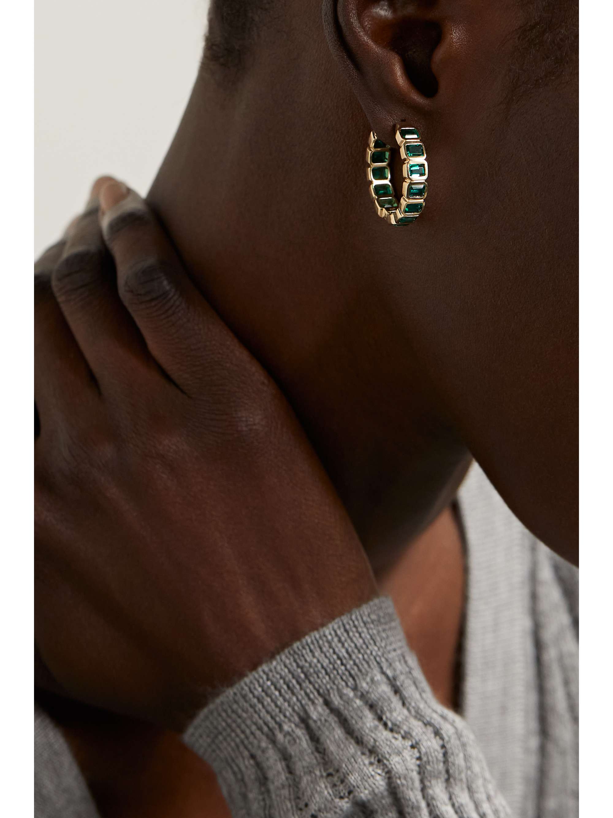 42 SUNS 14-karat gold laboratory-grown emerald single hoop earring