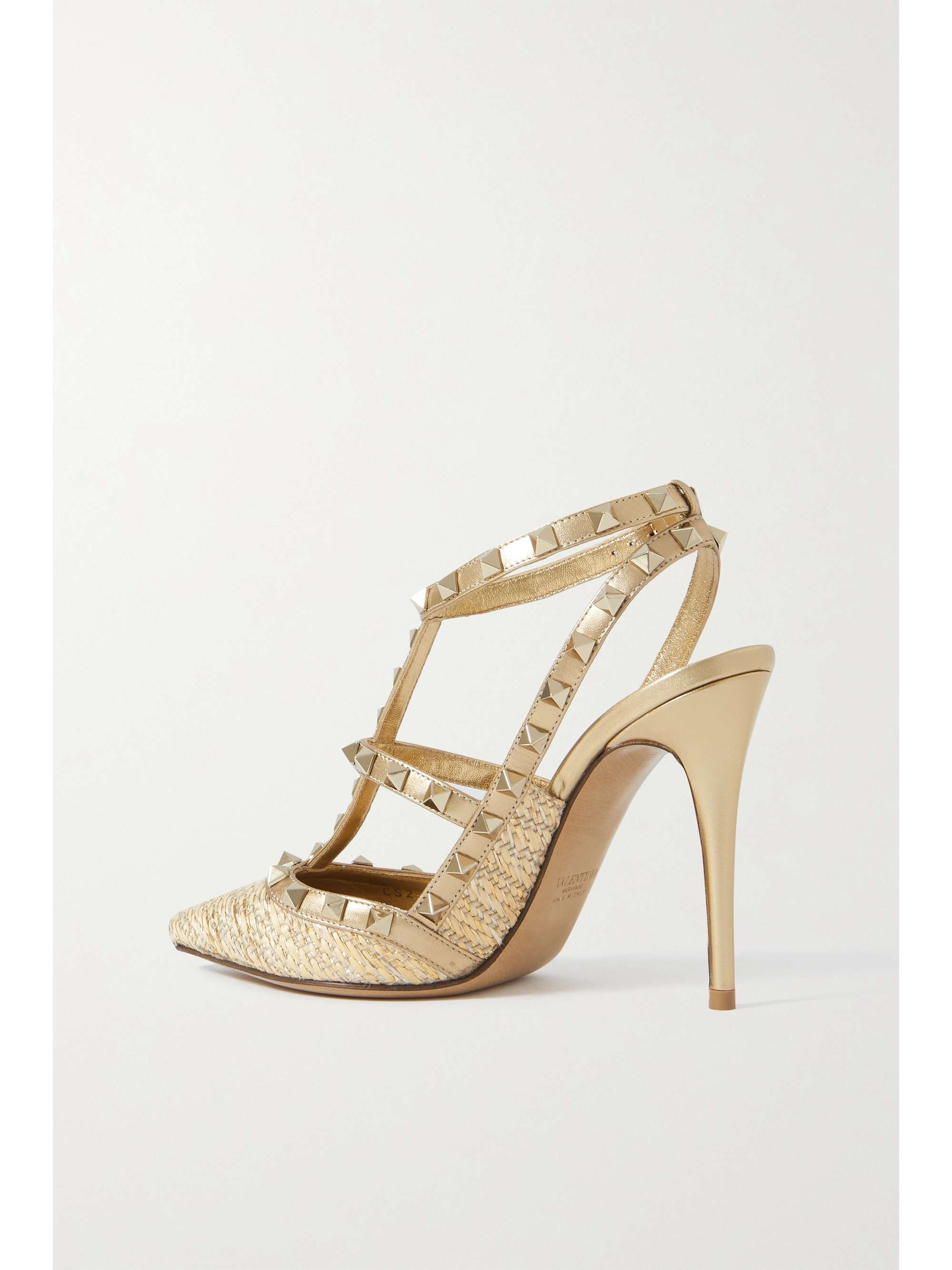 VALENTINO GARAVANI Valentino Garavani Rockstud 105 raffia and metallic leather pumps