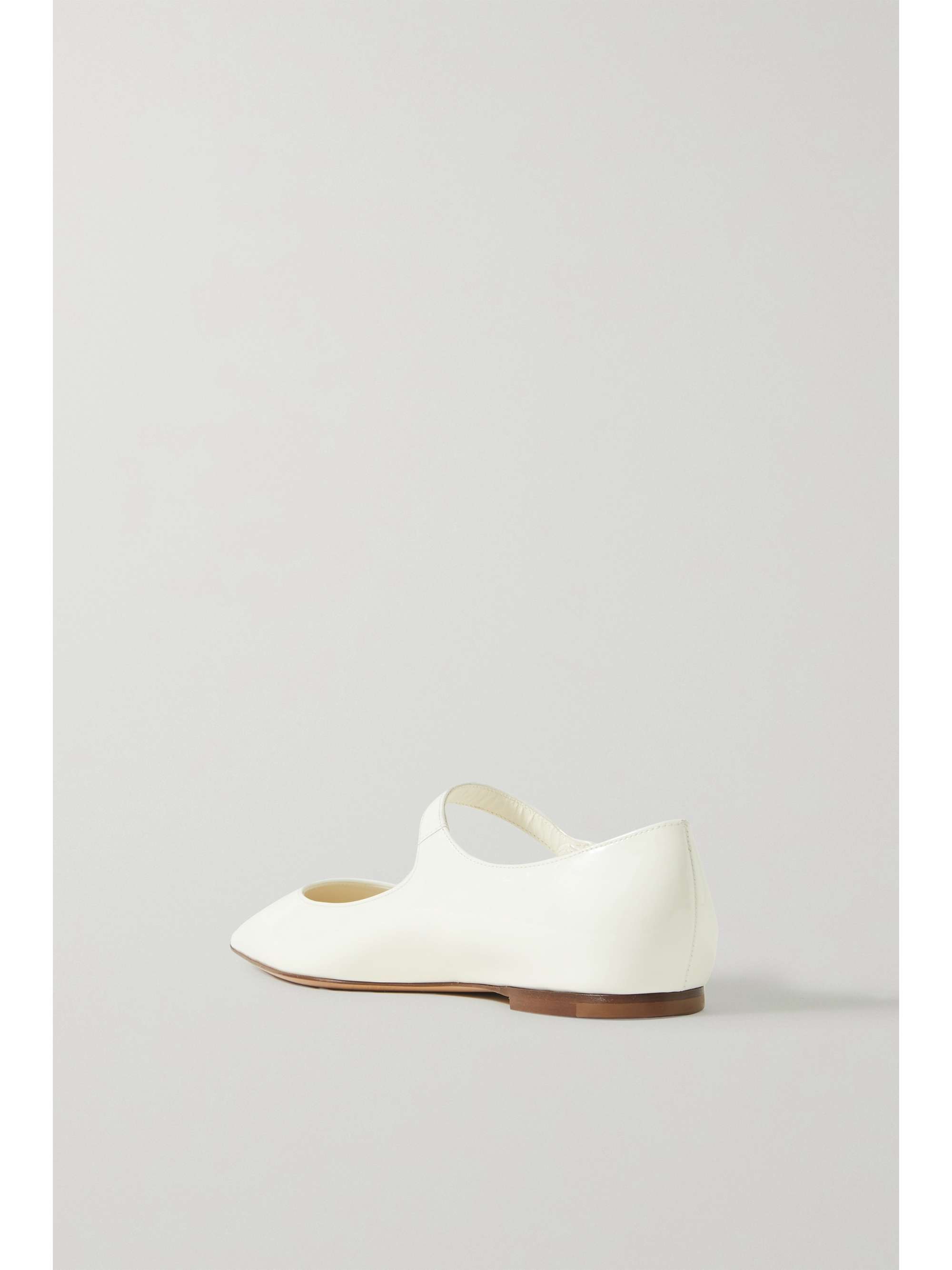 VALENTINO GARAVANI Valentino Garavani patent-leather point-toe flats