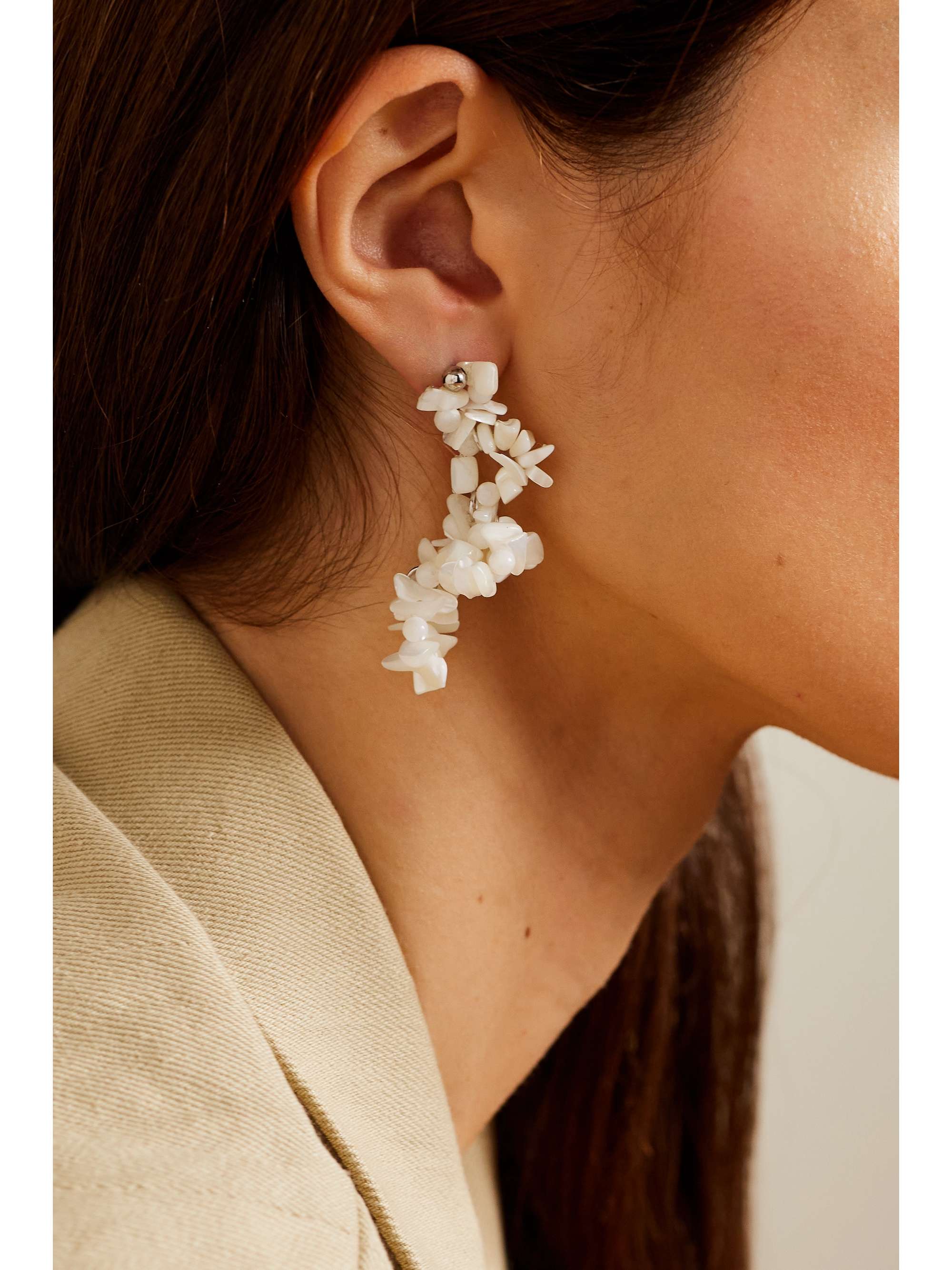NET SUSTAIN platinum plated pearl earrings