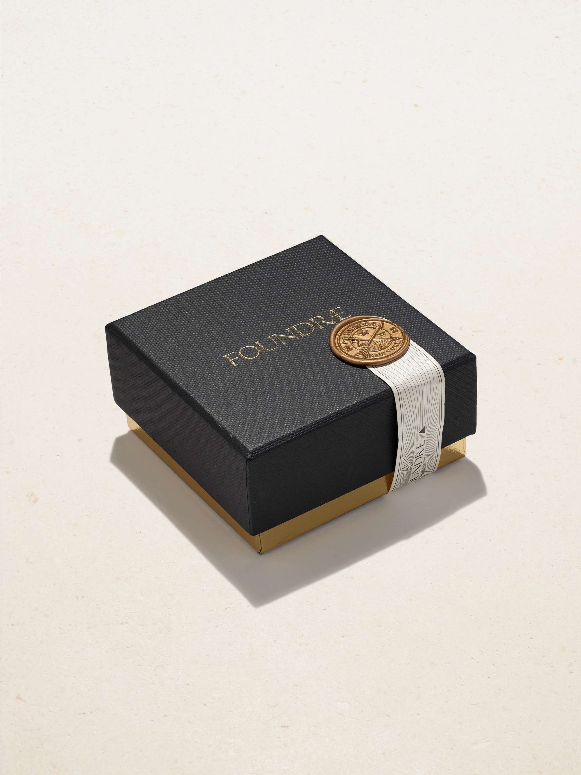 FOUNDRAE Oversized Strong Hearts 18K 黄金手链