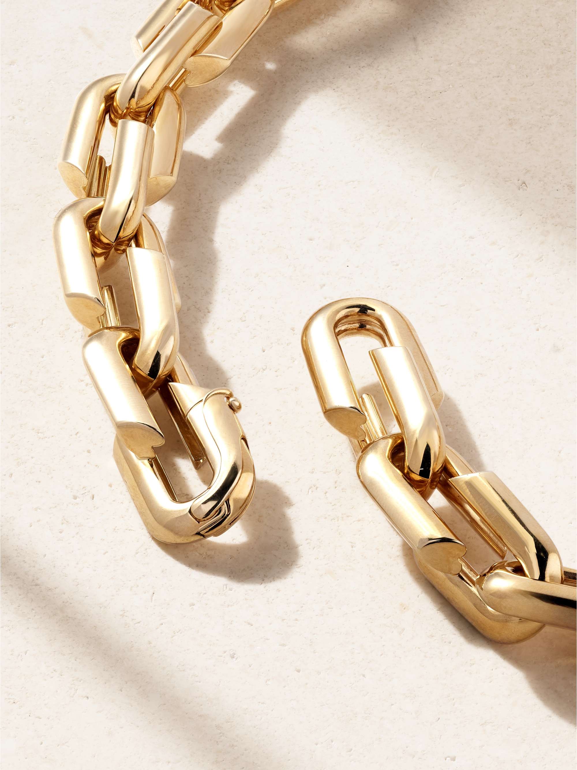 FOUNDRAE Oversized Strong Hearts 18-karat gold necklace