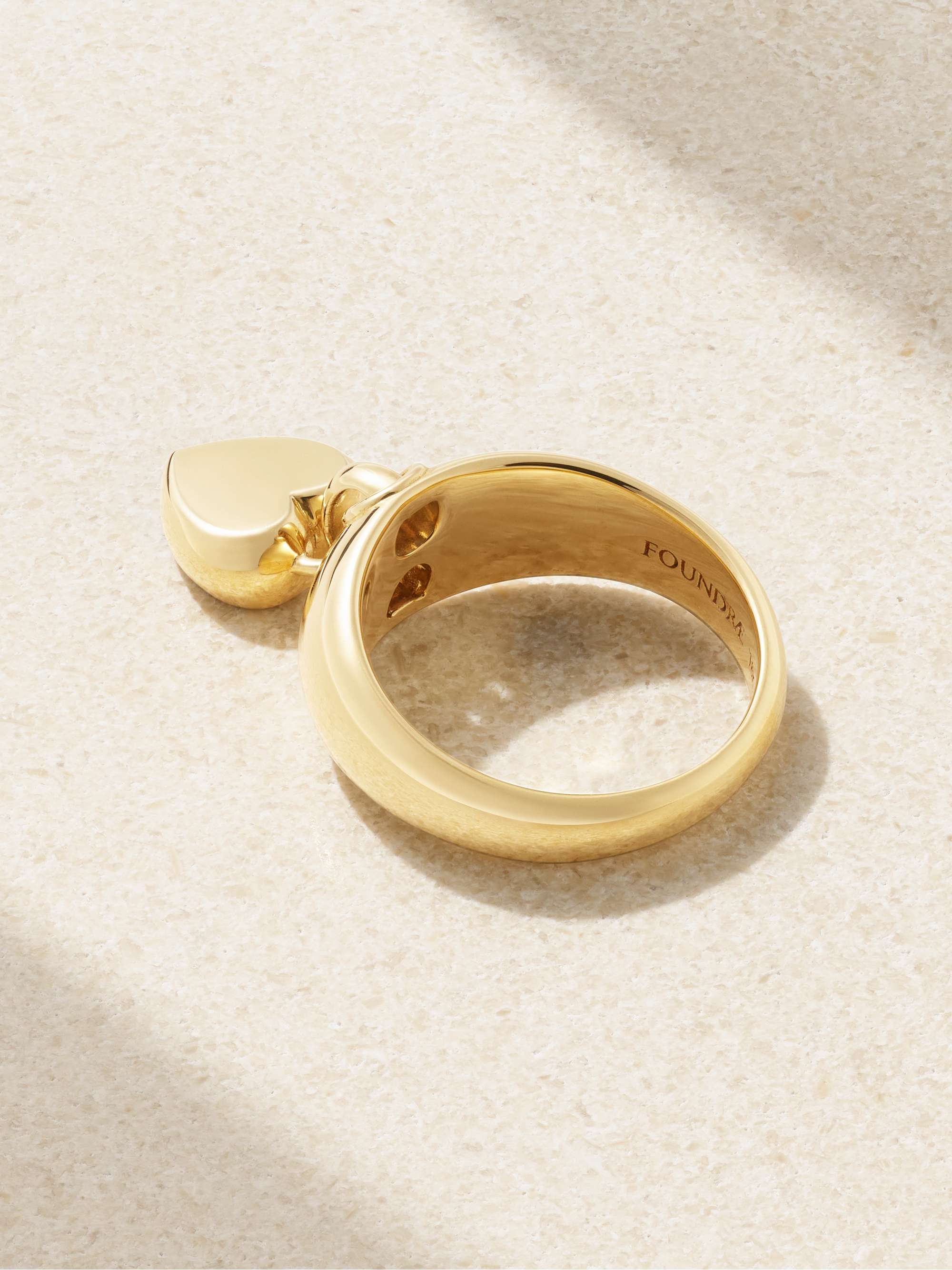 FOUNDRAE Small Heart Ingot 18-karat gold ring