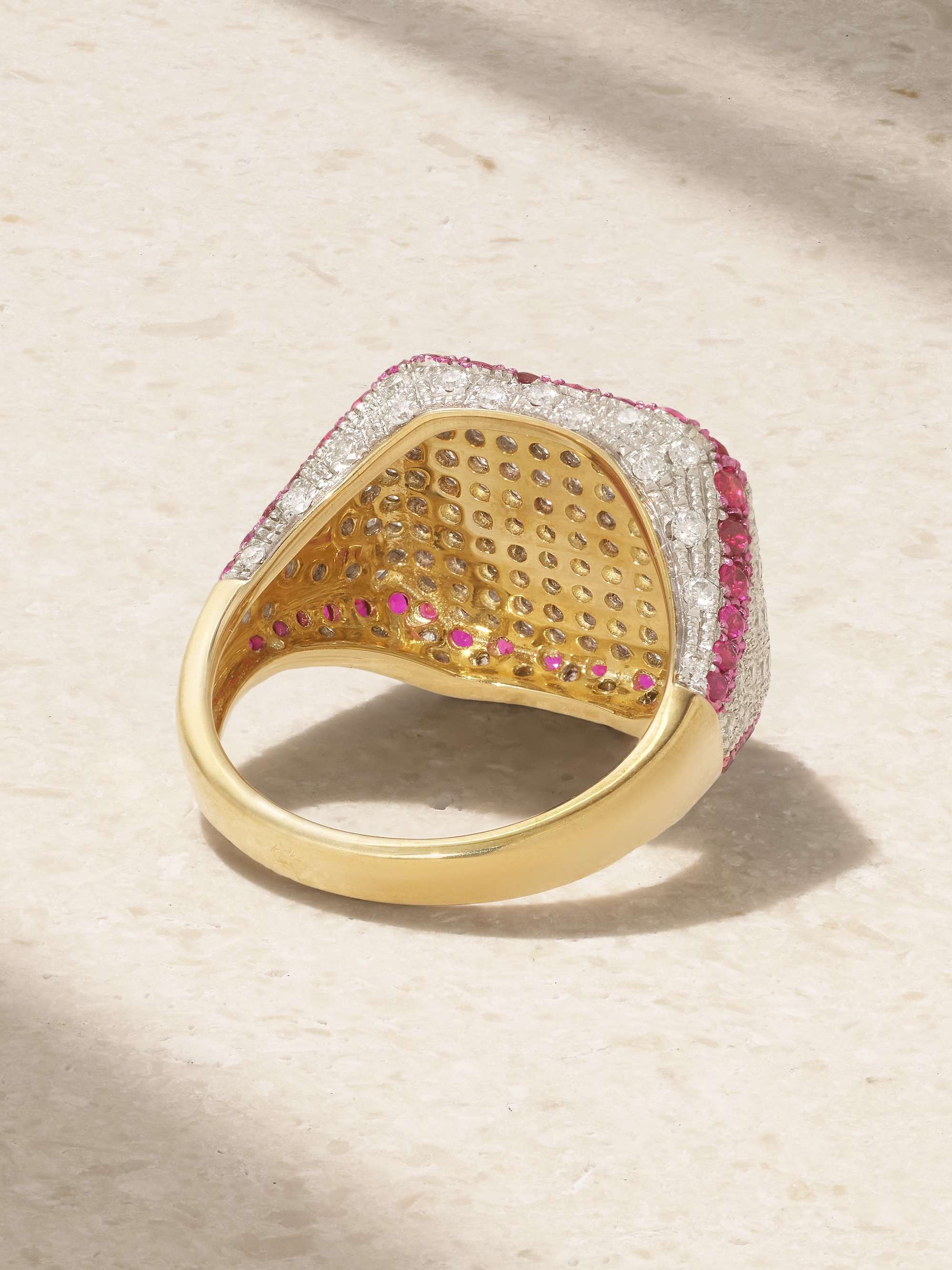 YVONNE LÉON Chevaliere Princesse 9-karat gold, diamond and ruby ring