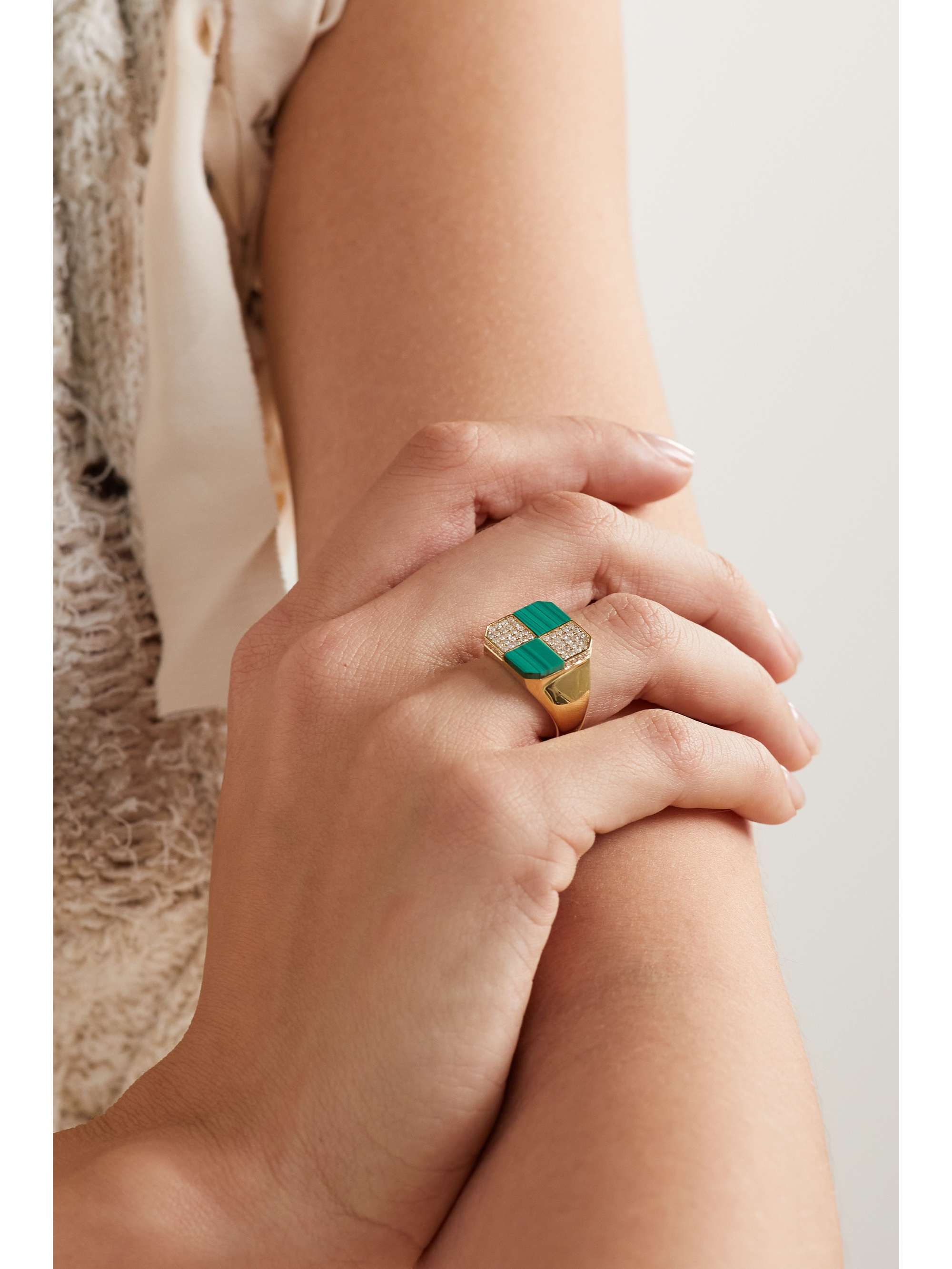YVONNE LÉON 9-karat gold malachite, and diamond ring