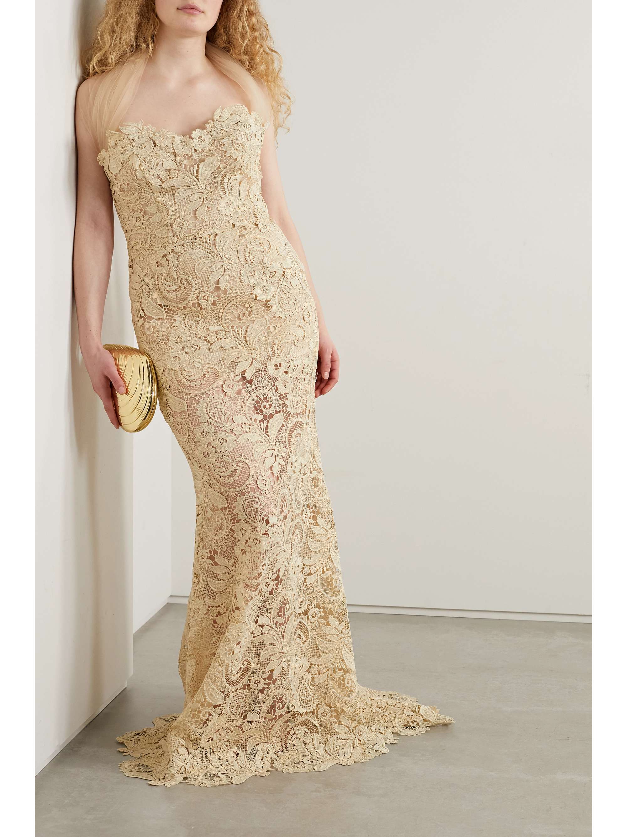 OSCAR DE LA RENTA Off-the-shoulder tulle-trimmed guipure lace gown