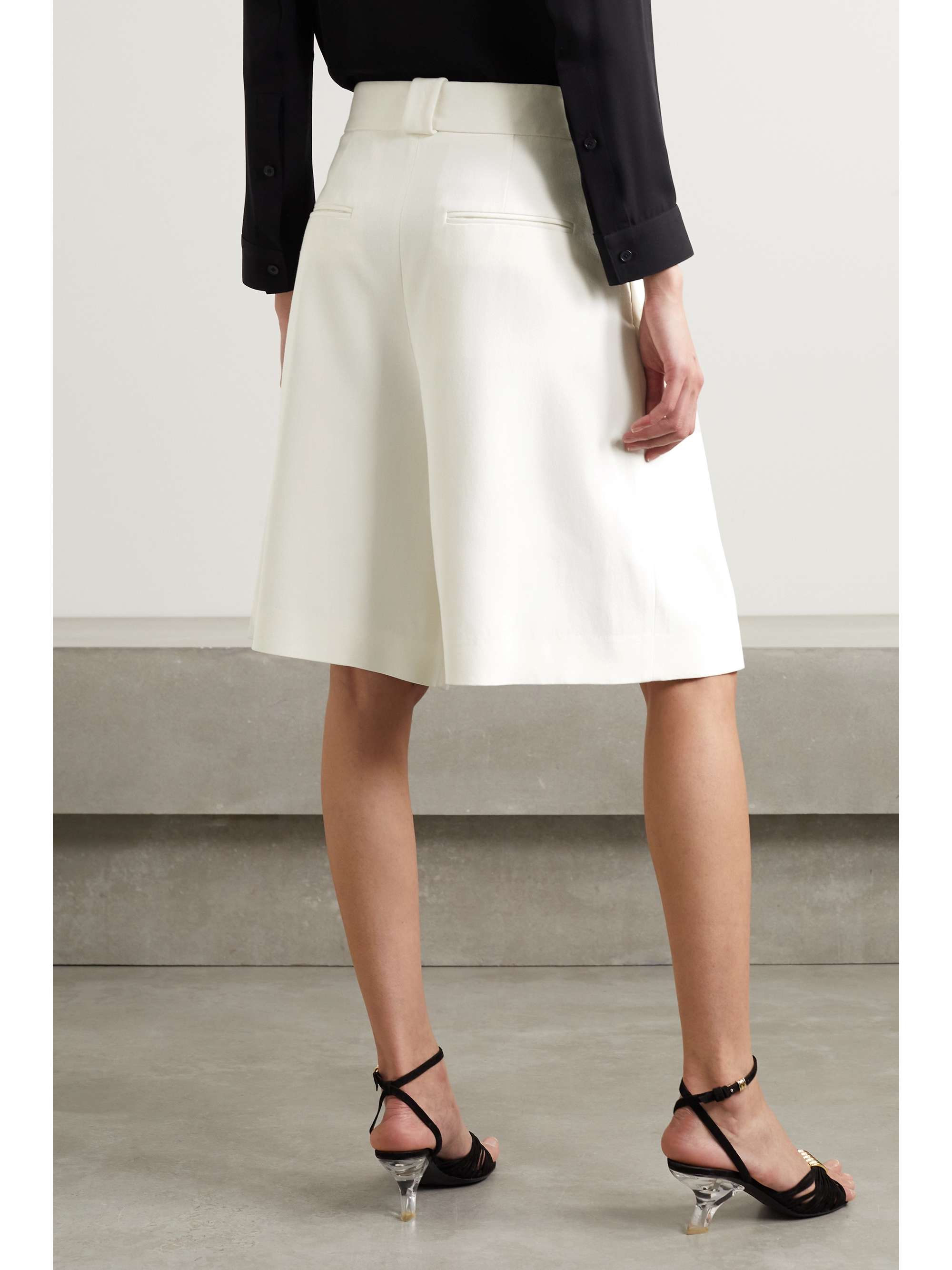 KHAITE Rillo pleated twill shorts