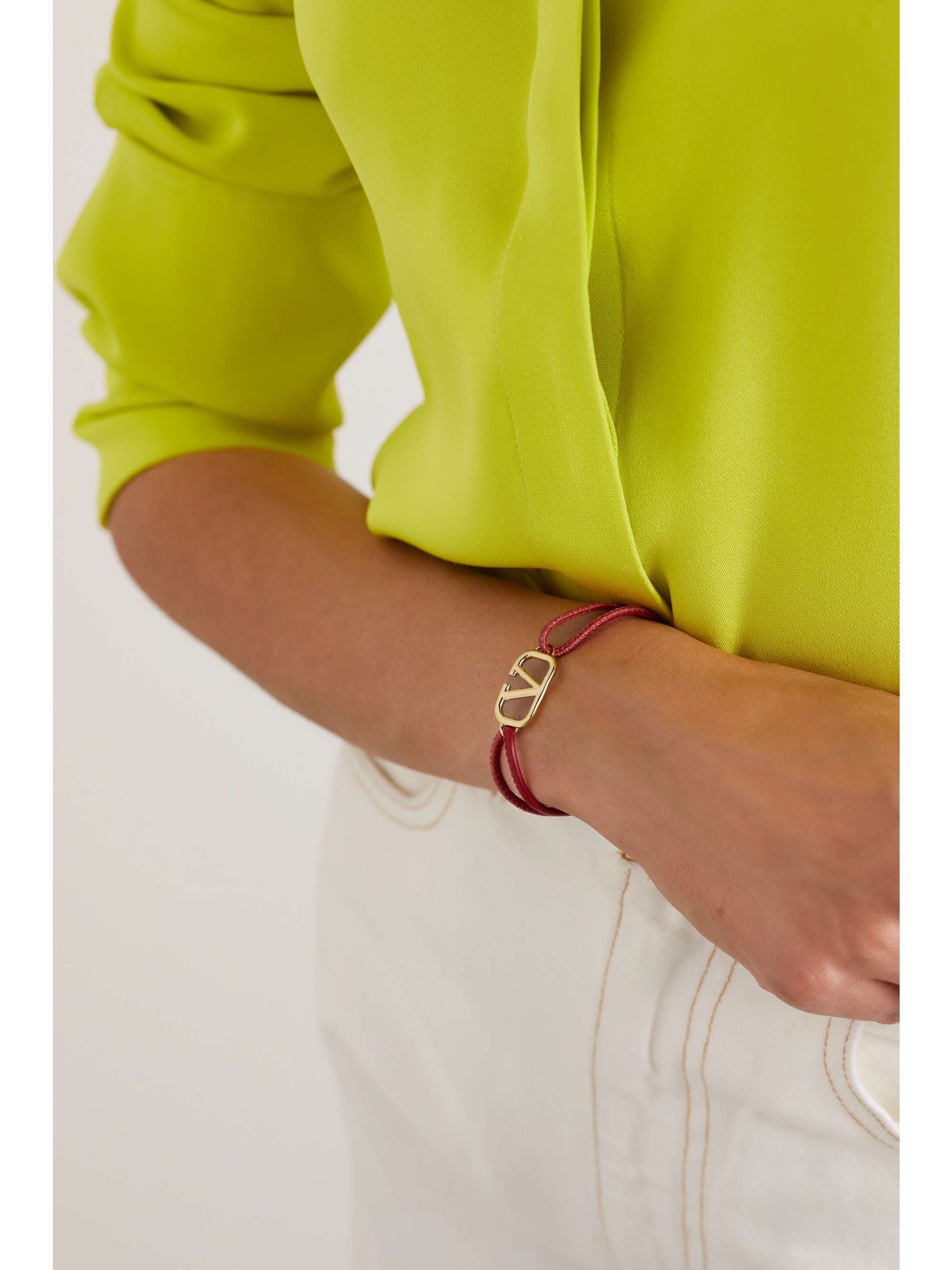 Soveværelse flaske modul VALENTINO GARAVANI VLOGO gold-tone and leather bracelet | NET-A-PORTER