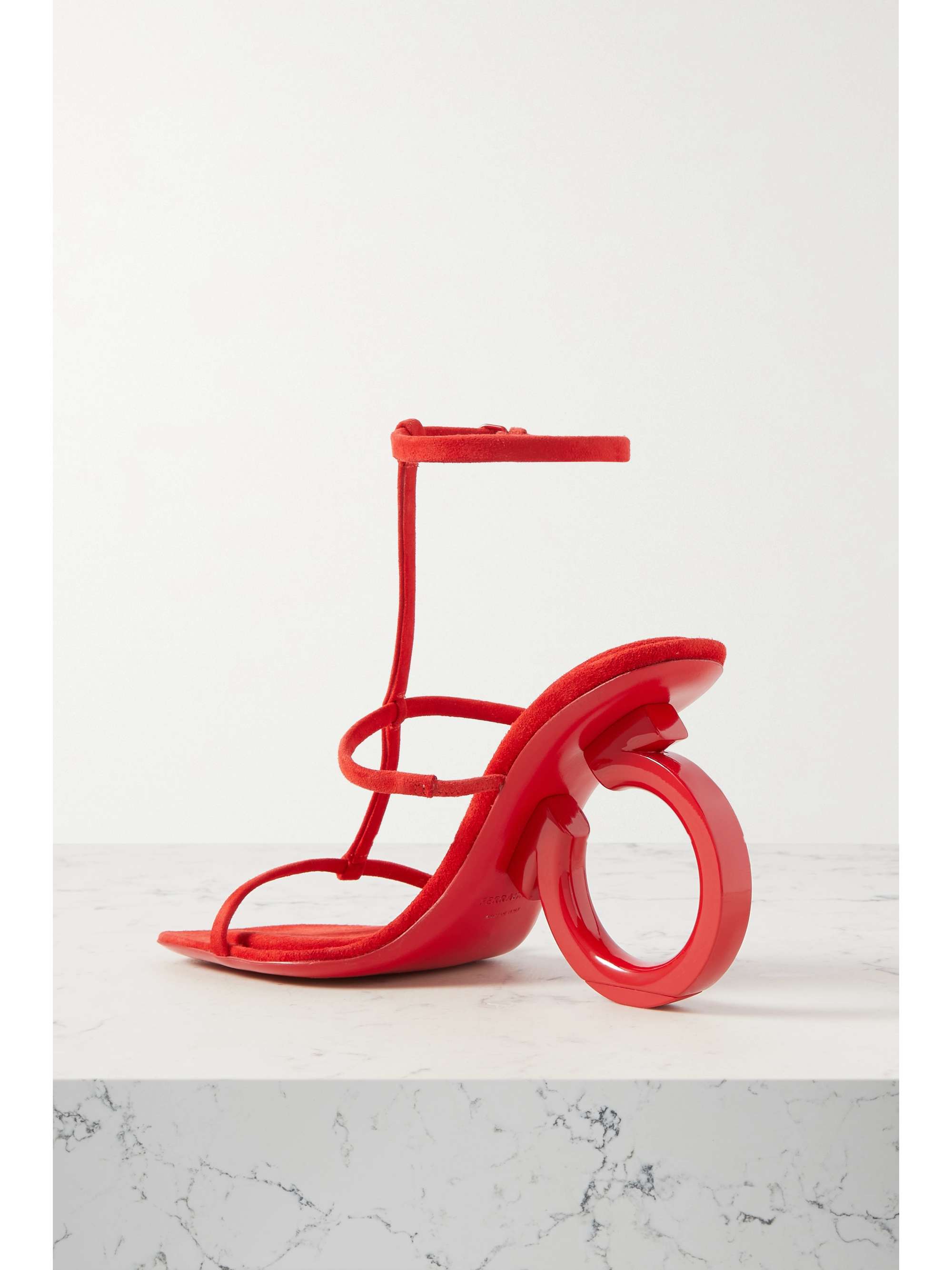 FERRAGAMO 