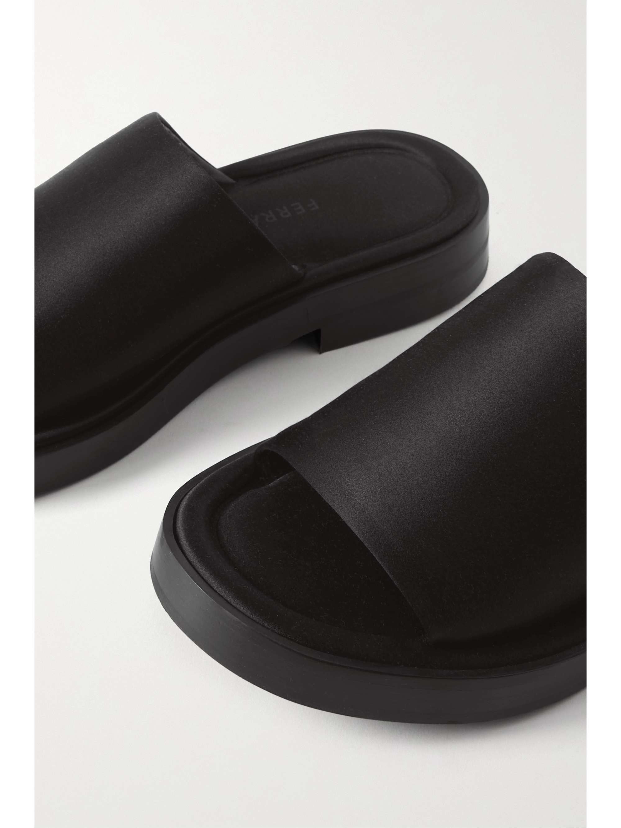 FERRAGAMO Giunone satin slides