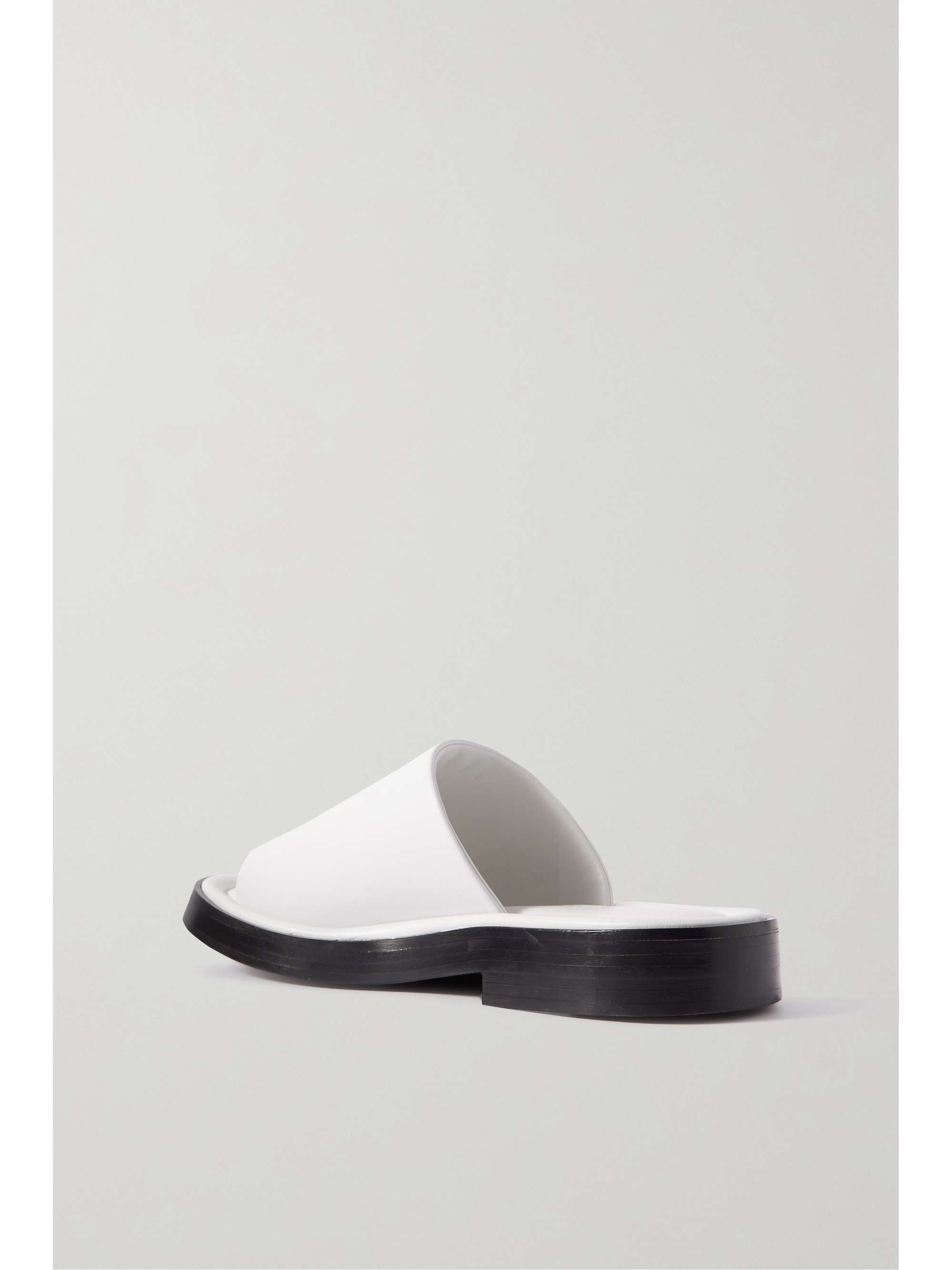 FERRAGAMO Giunone leather slides