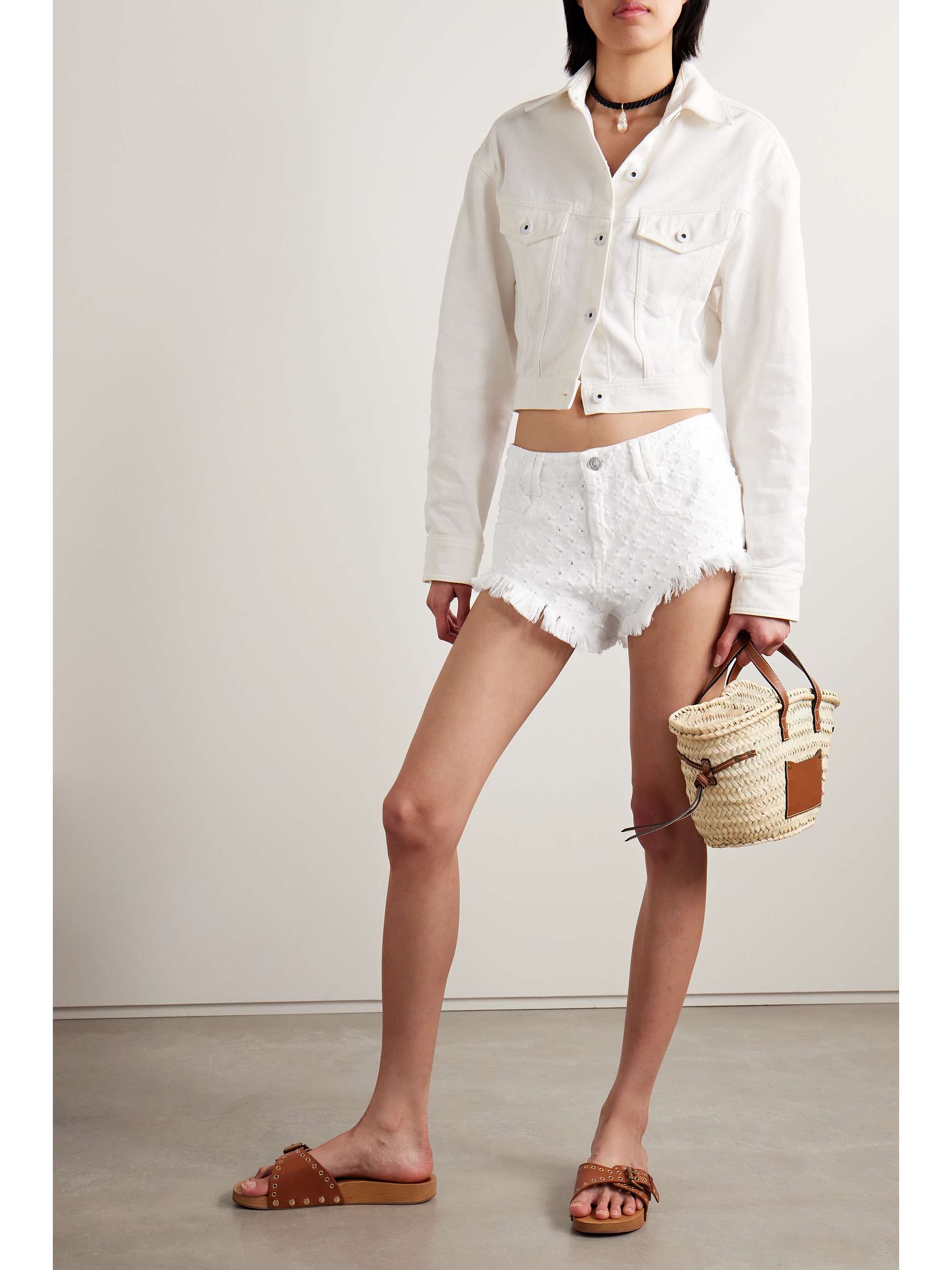 White denim deals shorts distressed