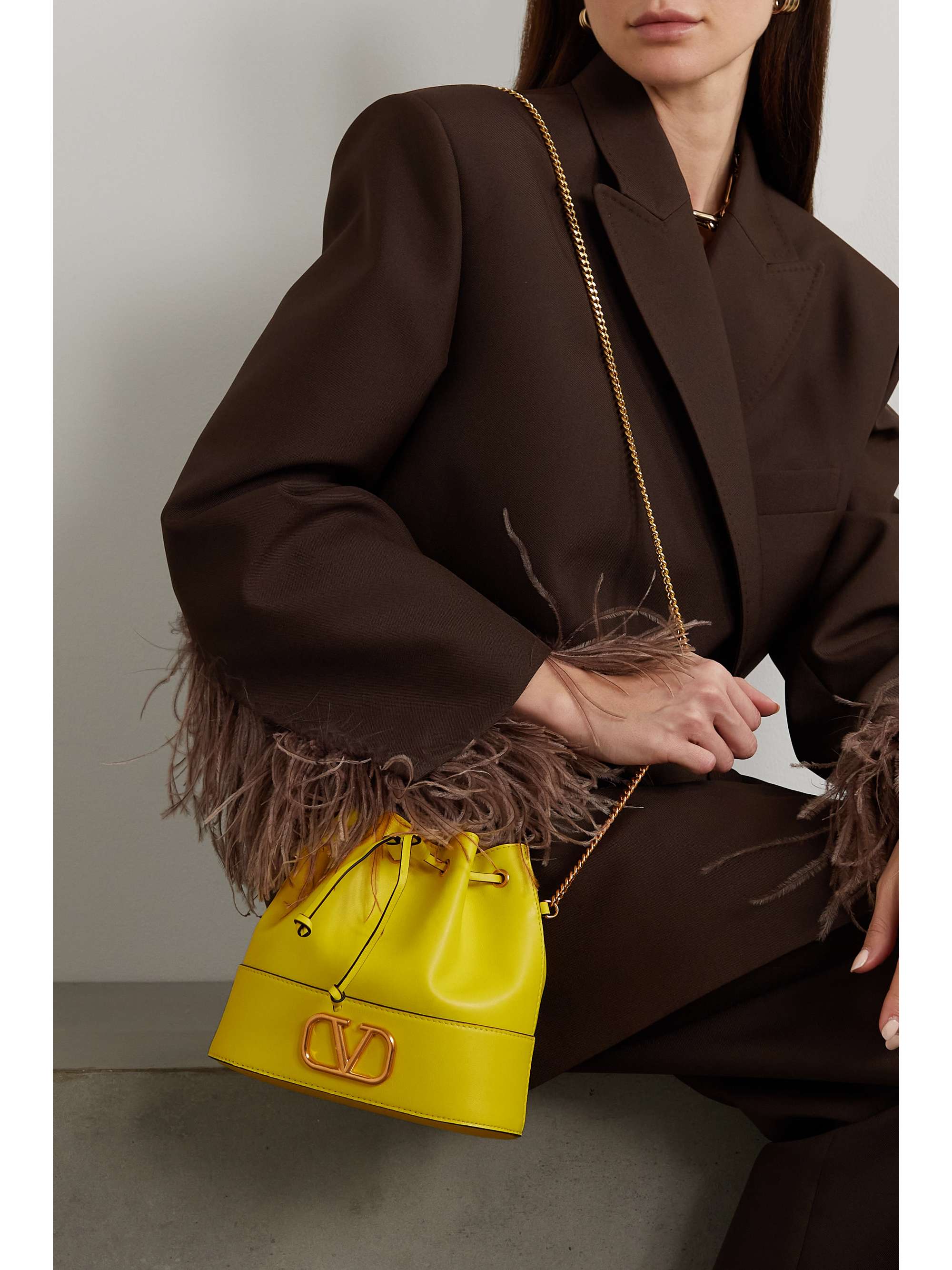 VALENTINO GARAVANI Valentino Garavani VLOGO mini leather bucket bag
