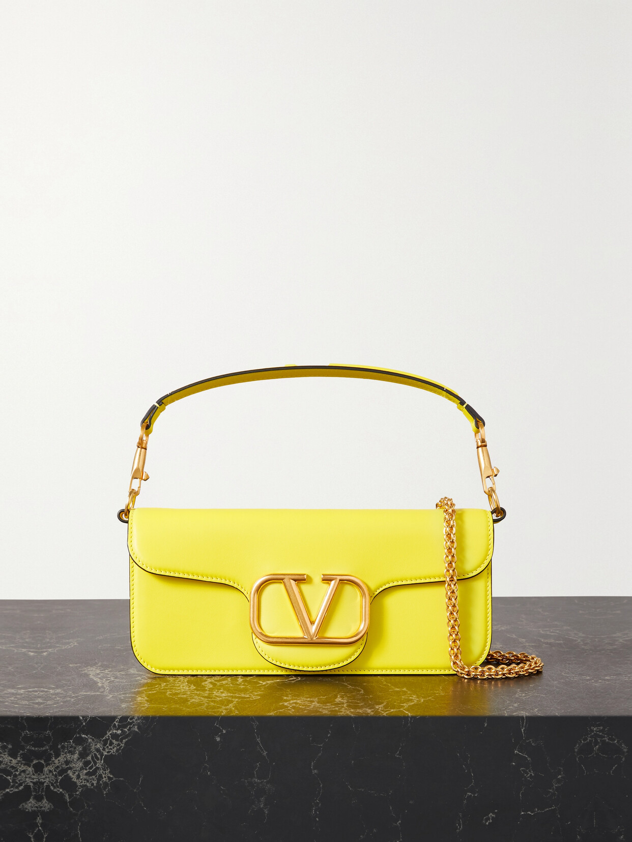 Valentino Garavani - Valentino Garavani Vlogo Leather Shoulder Bag - Yellow