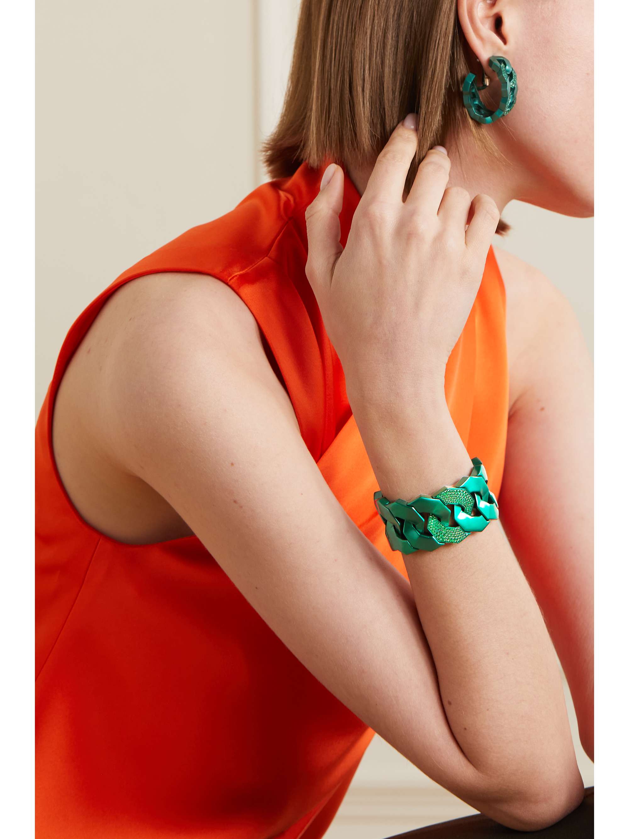 SABBADINI Soho titanium, tsavorite and garnet cuff