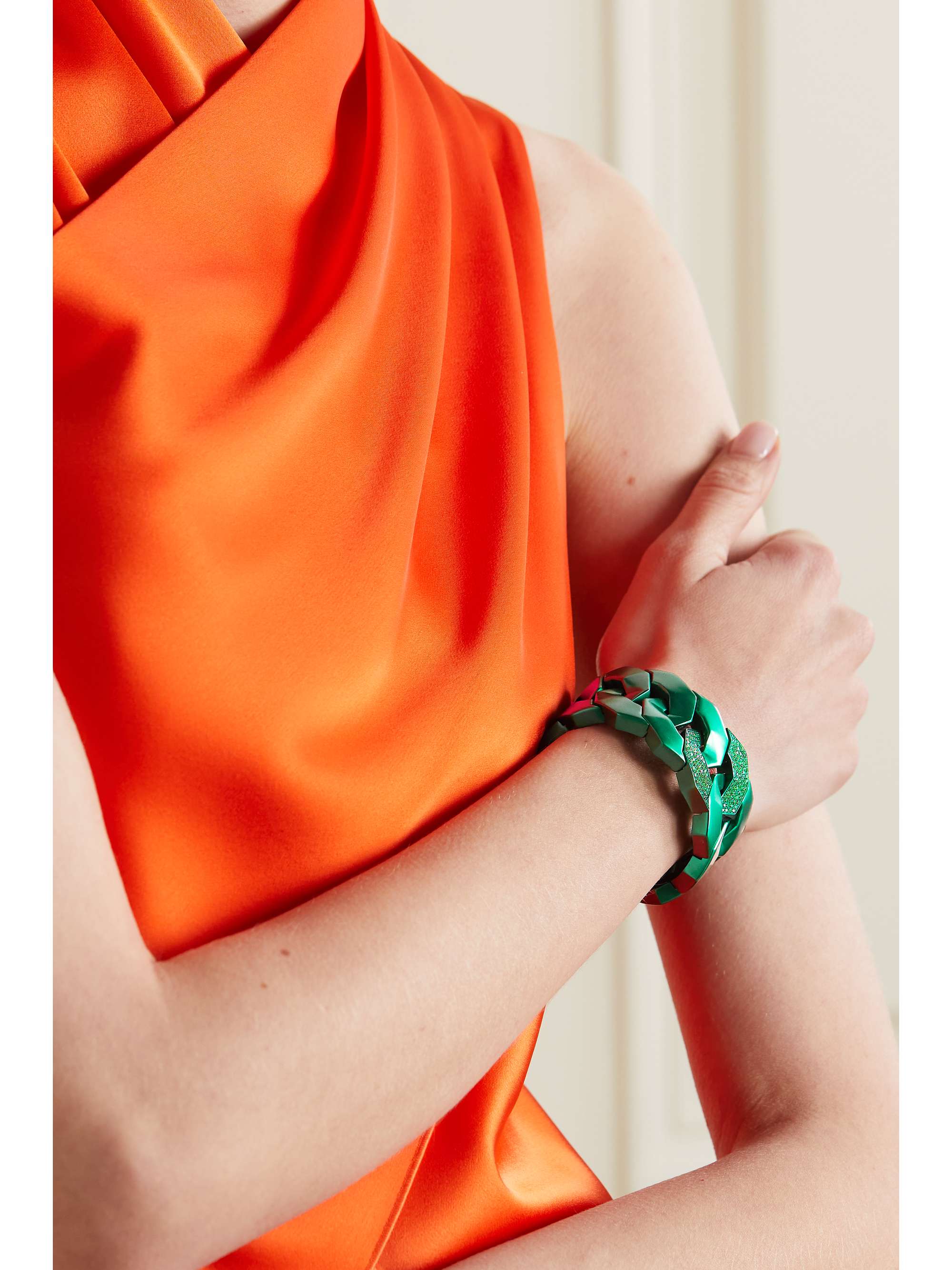 SABBADINI Soho titanium, tsavorite and garnet cuff